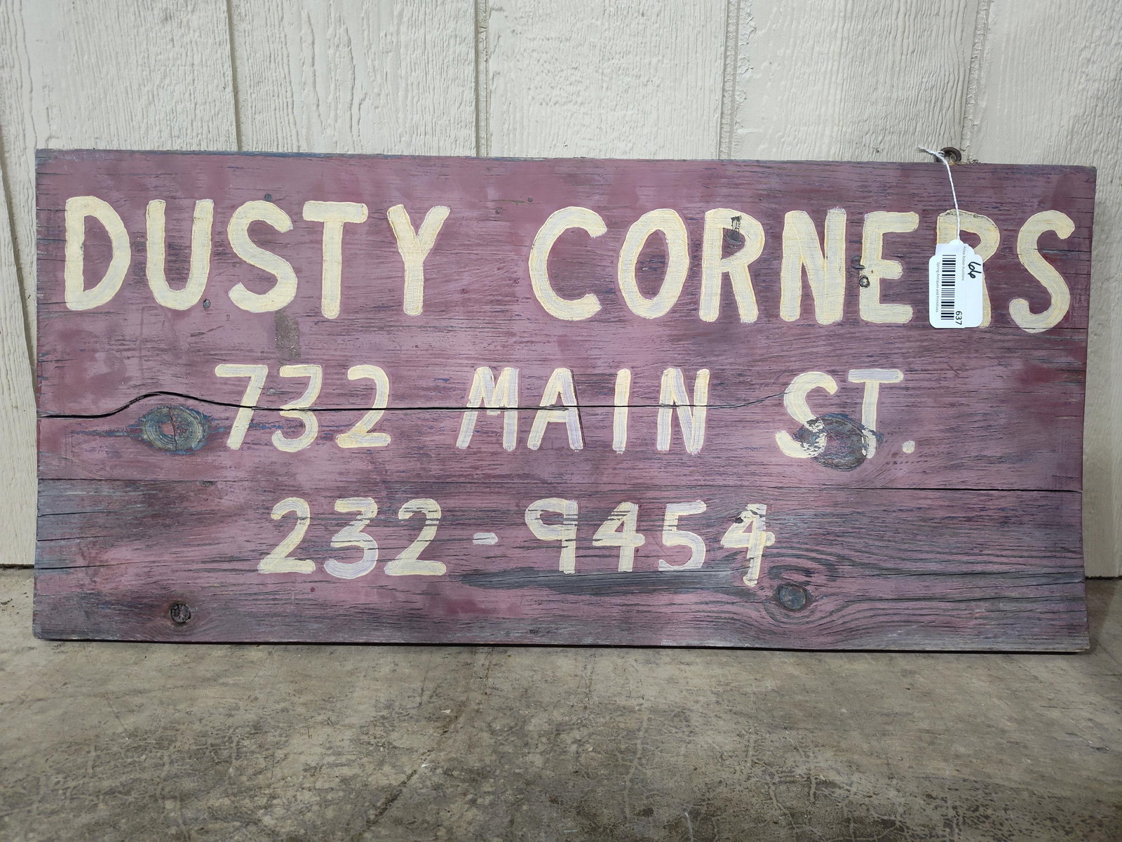 Dusty Corners wooden sign: 15.25in x 33.5in.
