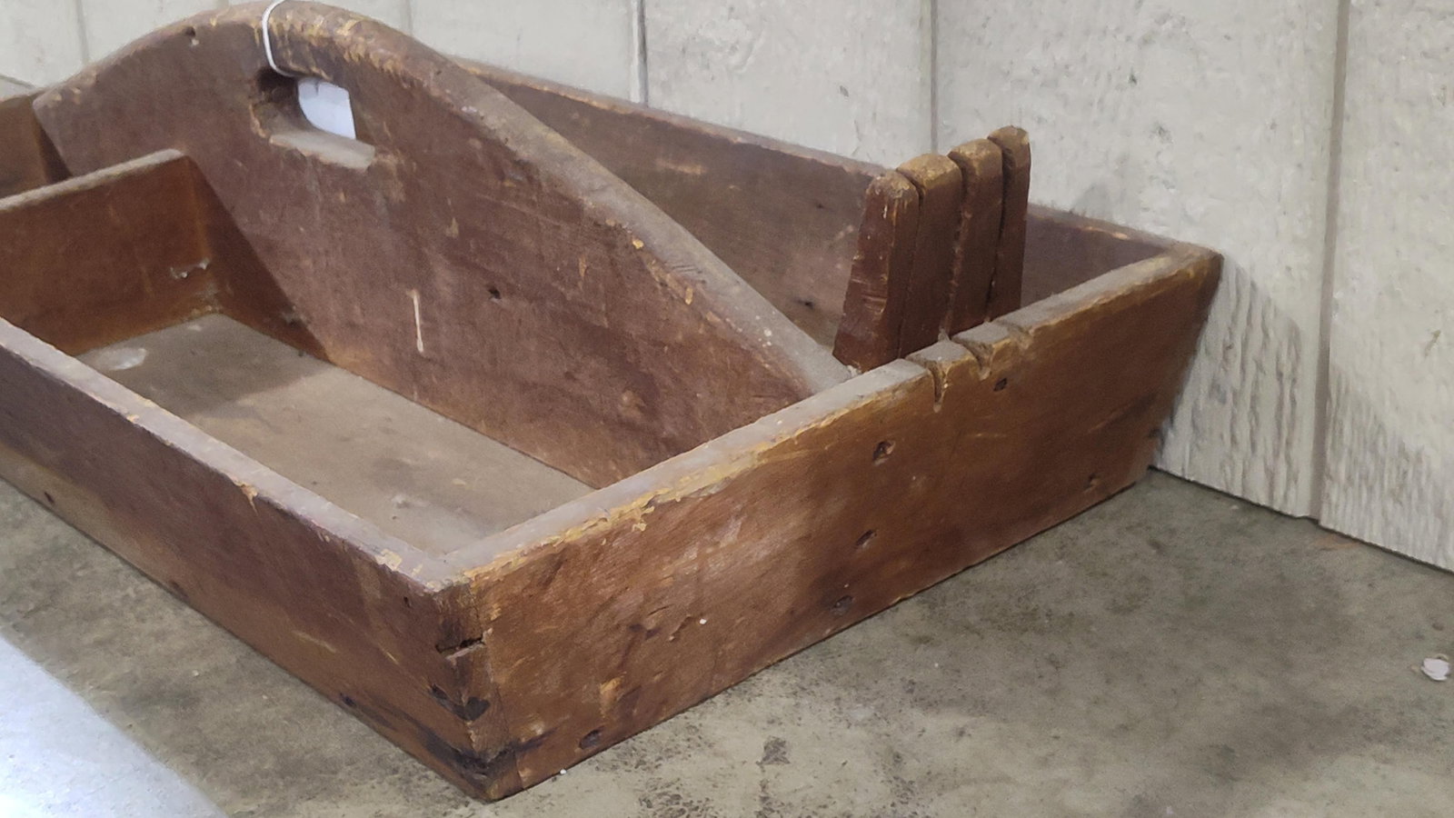 Great Primitive Comparted Caddy - 5