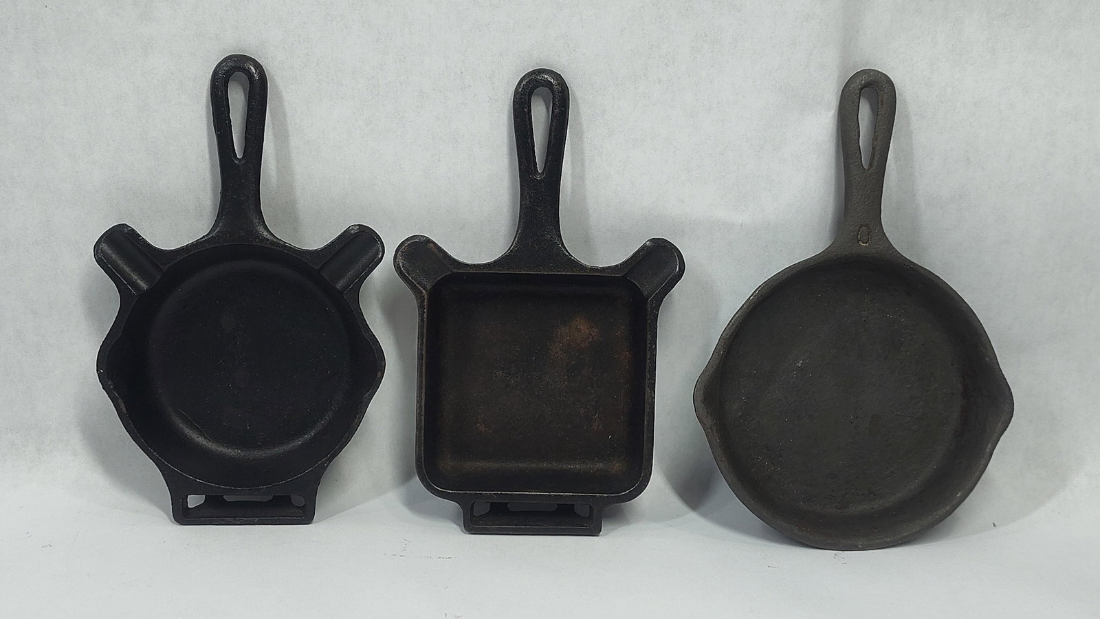 Griswold Cast Iron Ashtrays & Skillet (1 of 7)