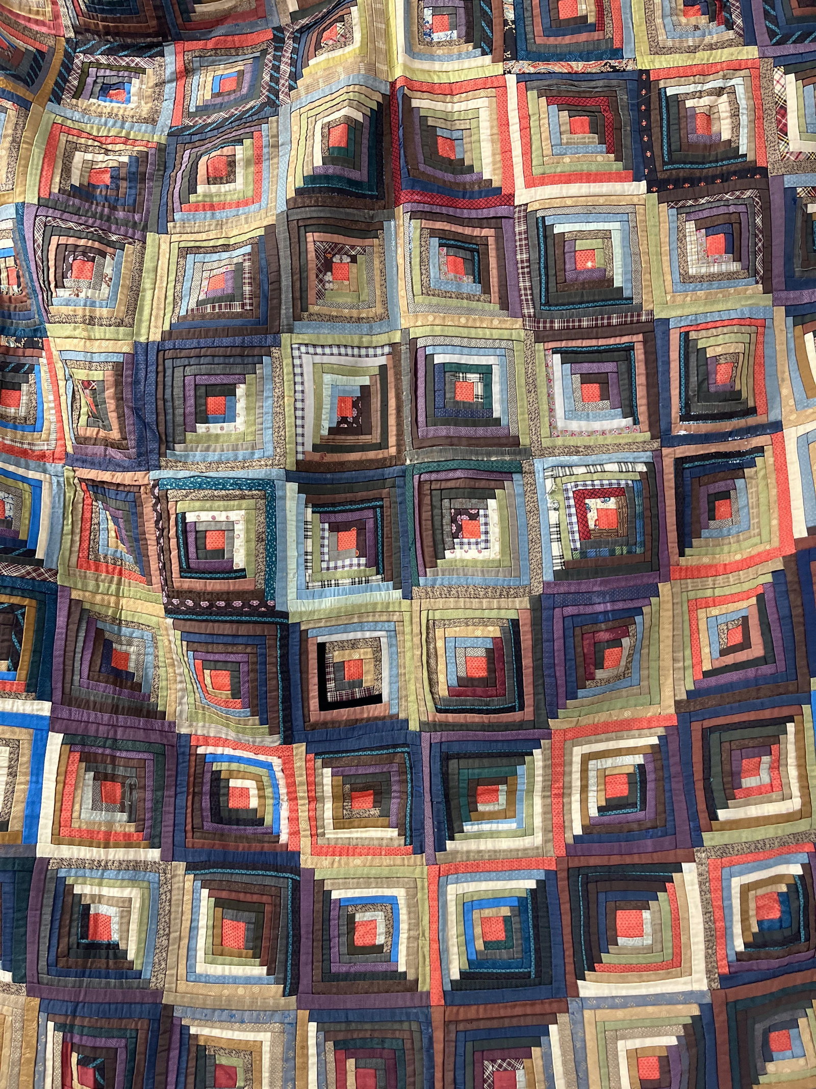 Sunshine & Shadow Log Cabin Quilt: An excellent log cabin pattern in tones of brown and cream. 70x70