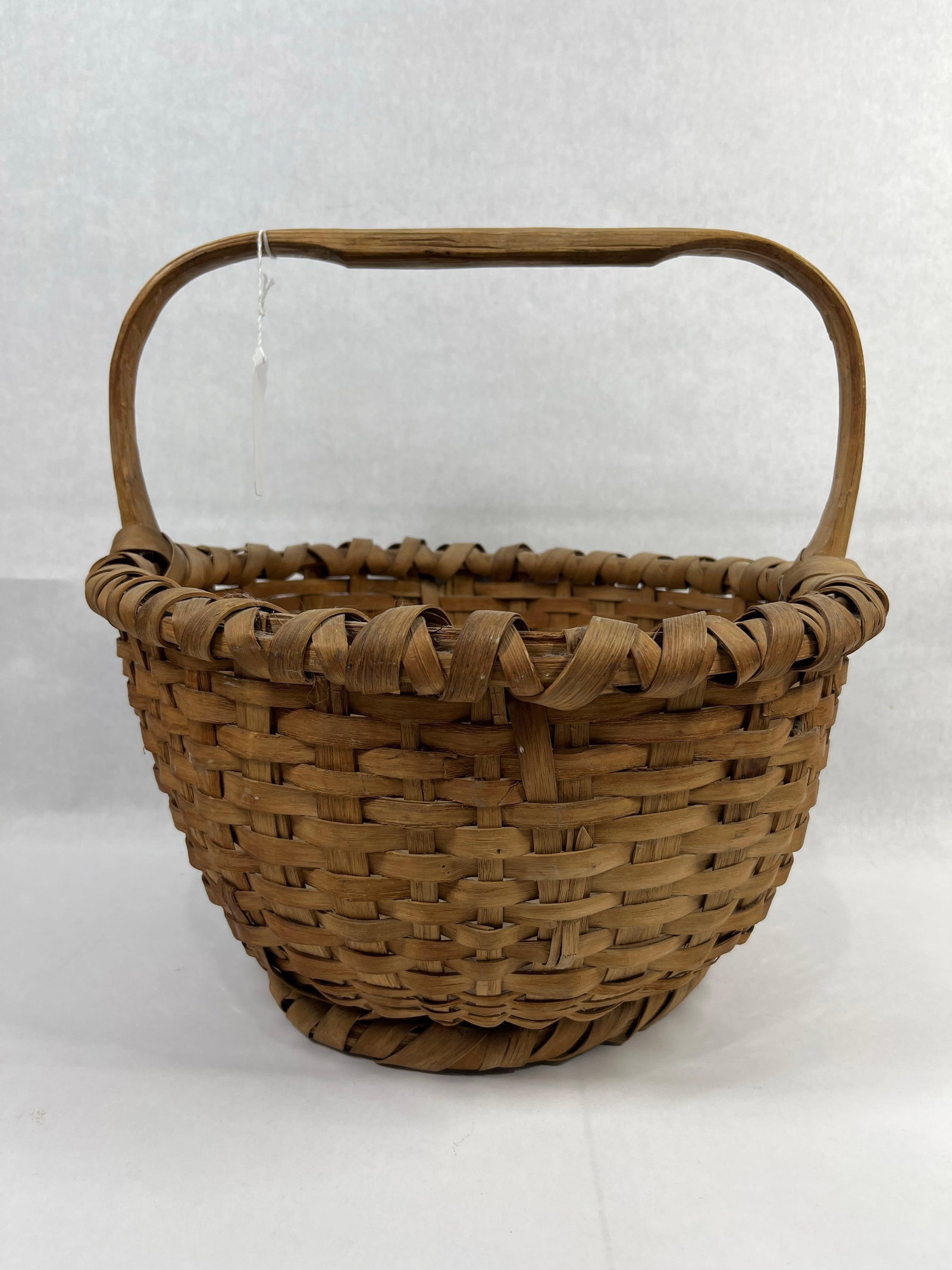 Handwoven Willow Gathering Basket (1 of 4)