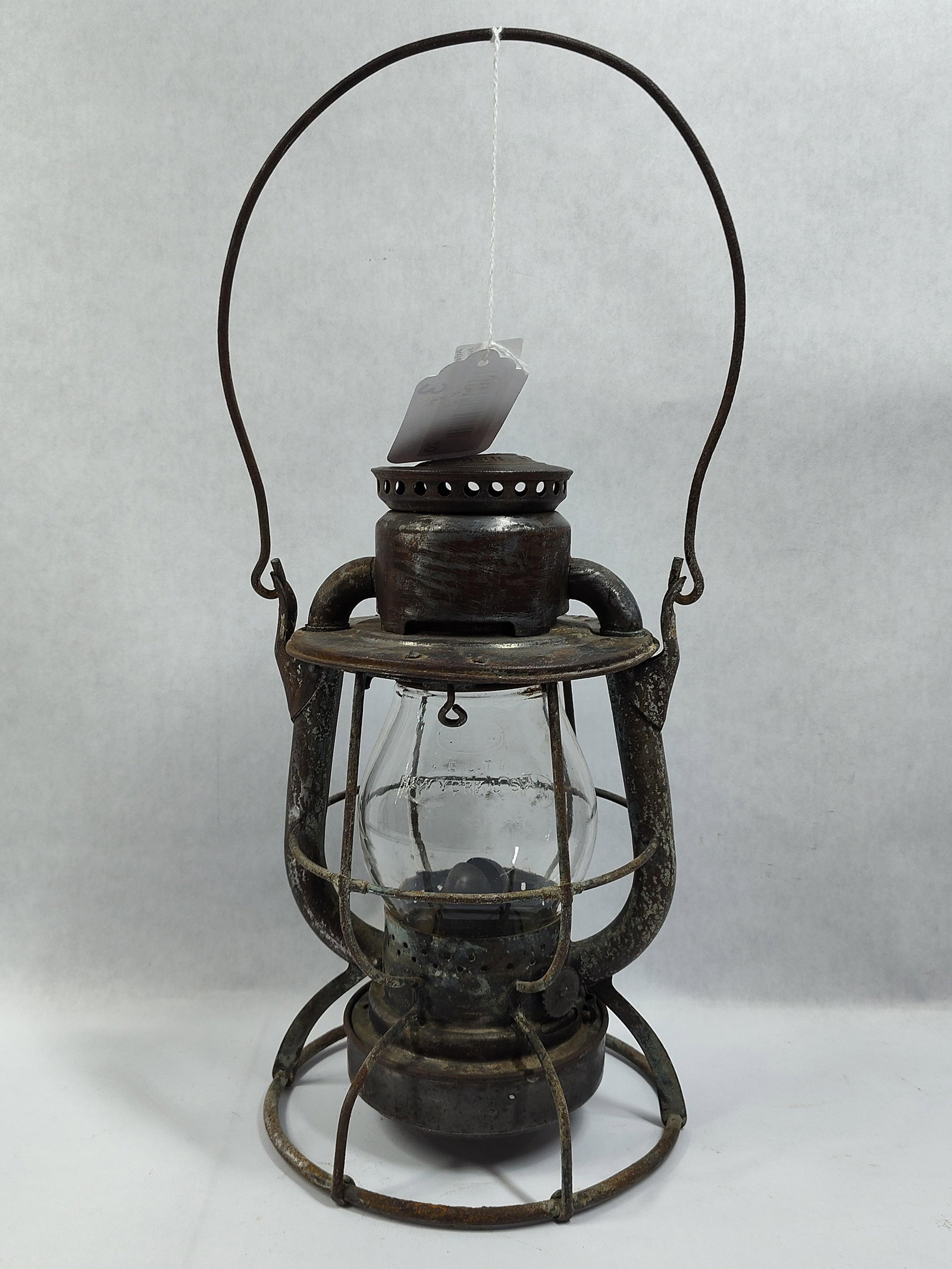 Antique Dietz Vesta Railroad Lantern for Pittsburgh and Lake Erie Railroad with NYCLines Globe (1 of 4)