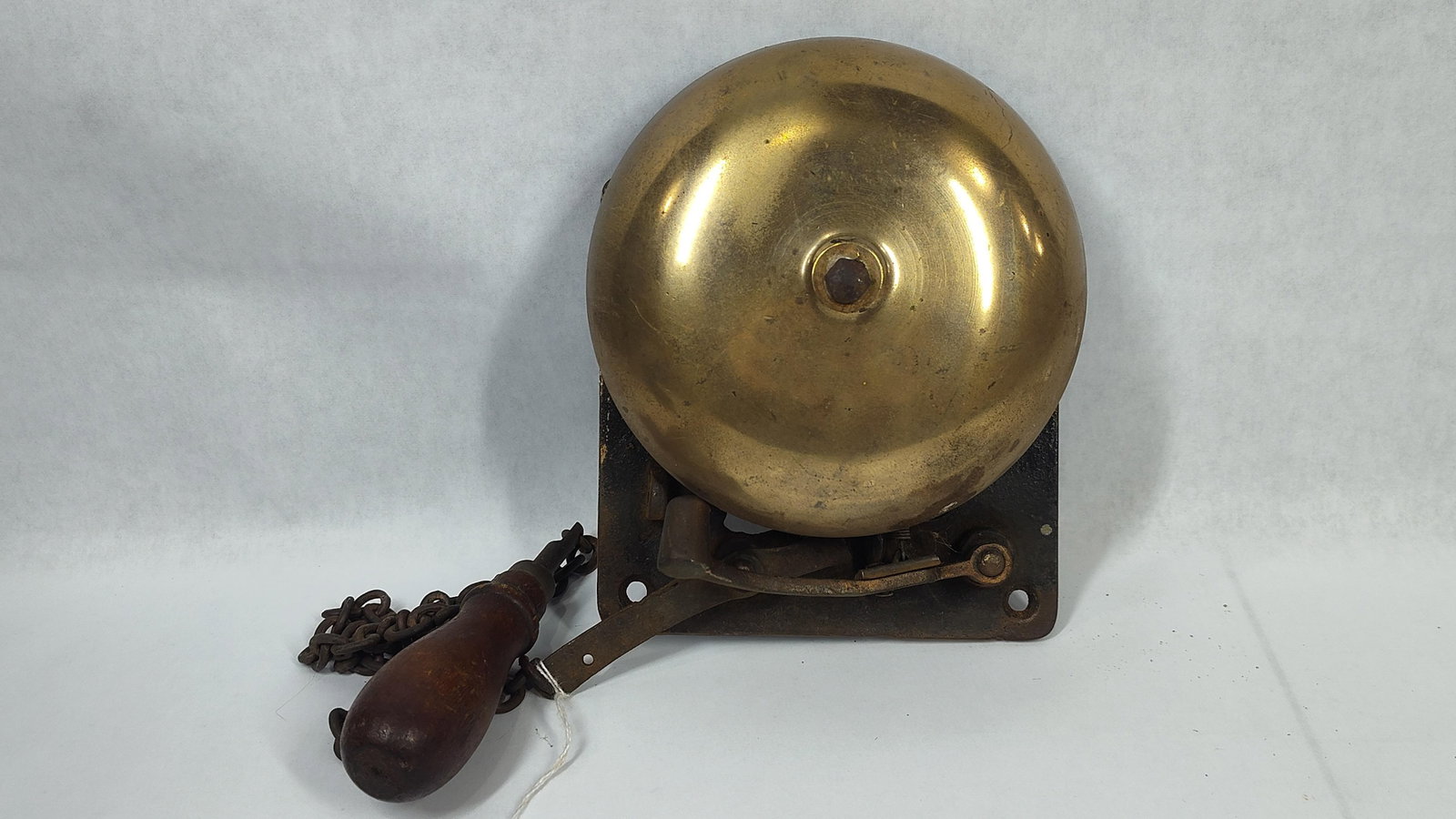 Antique Mechanical Brass and Cast Iron Wall Mounted Boxing Ring Bell (1 of 3)
