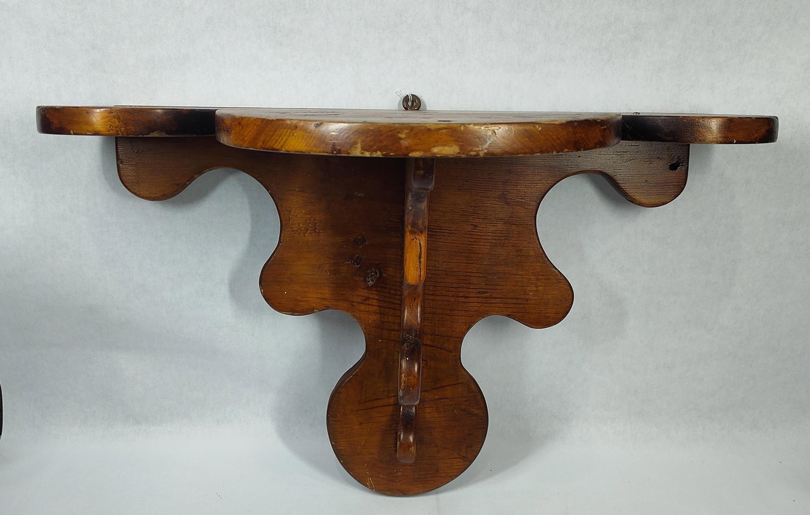 Stained Pine Wall Shelf with Scalloped Edge and Shaped Support Bracket (1 of 4)