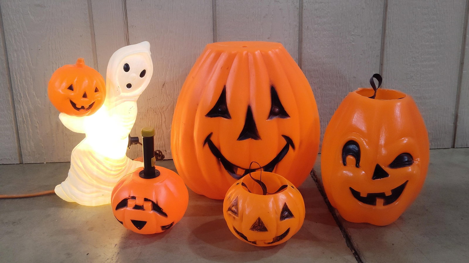 FiveHalloween Blow-Mold Decorations Attributed to Empire and Other Manufacturers (1 of 3)