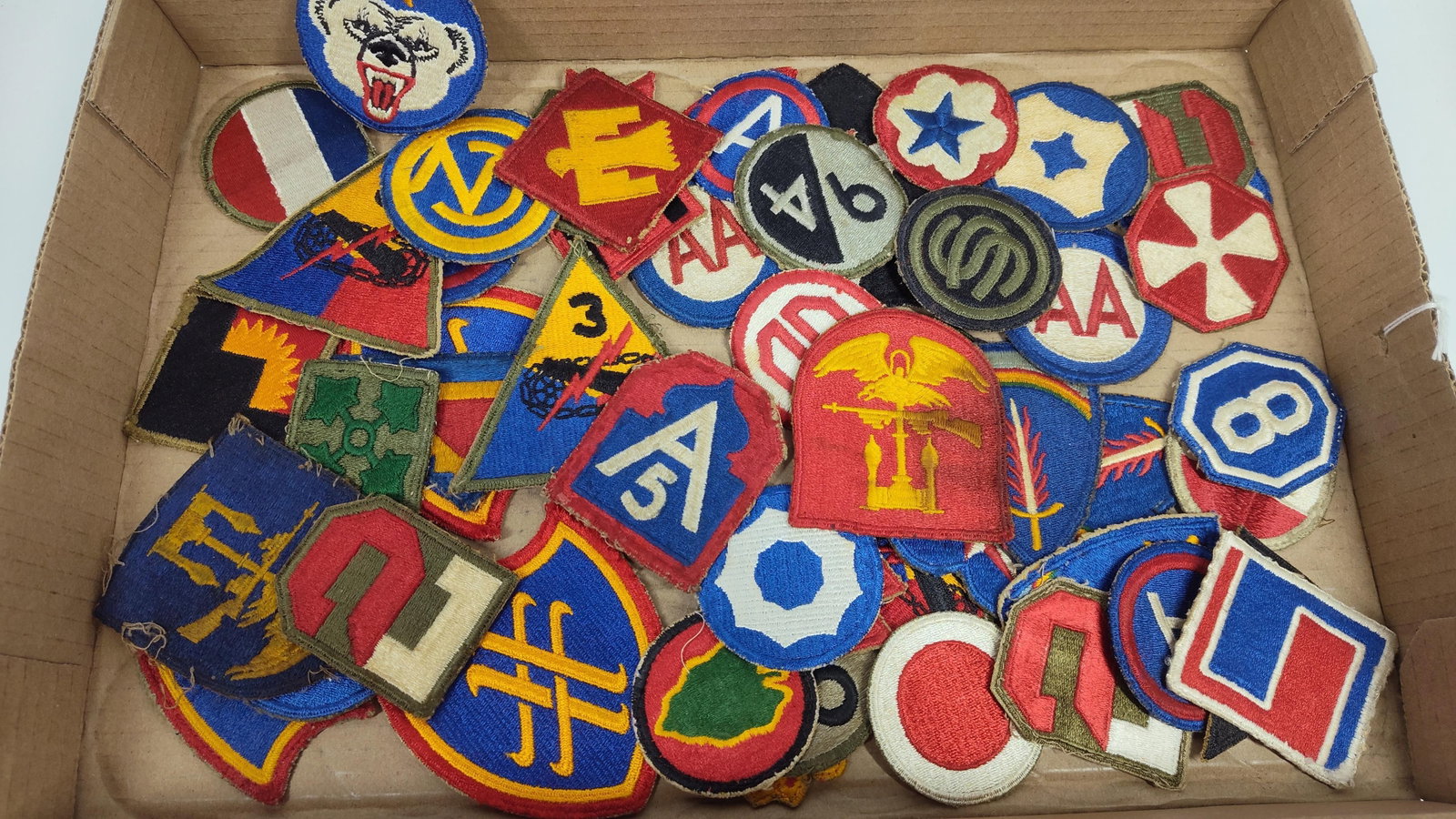 WWII and Korean War Era US Army Shoulder Sleeve Insignia Patches (1 of 2)