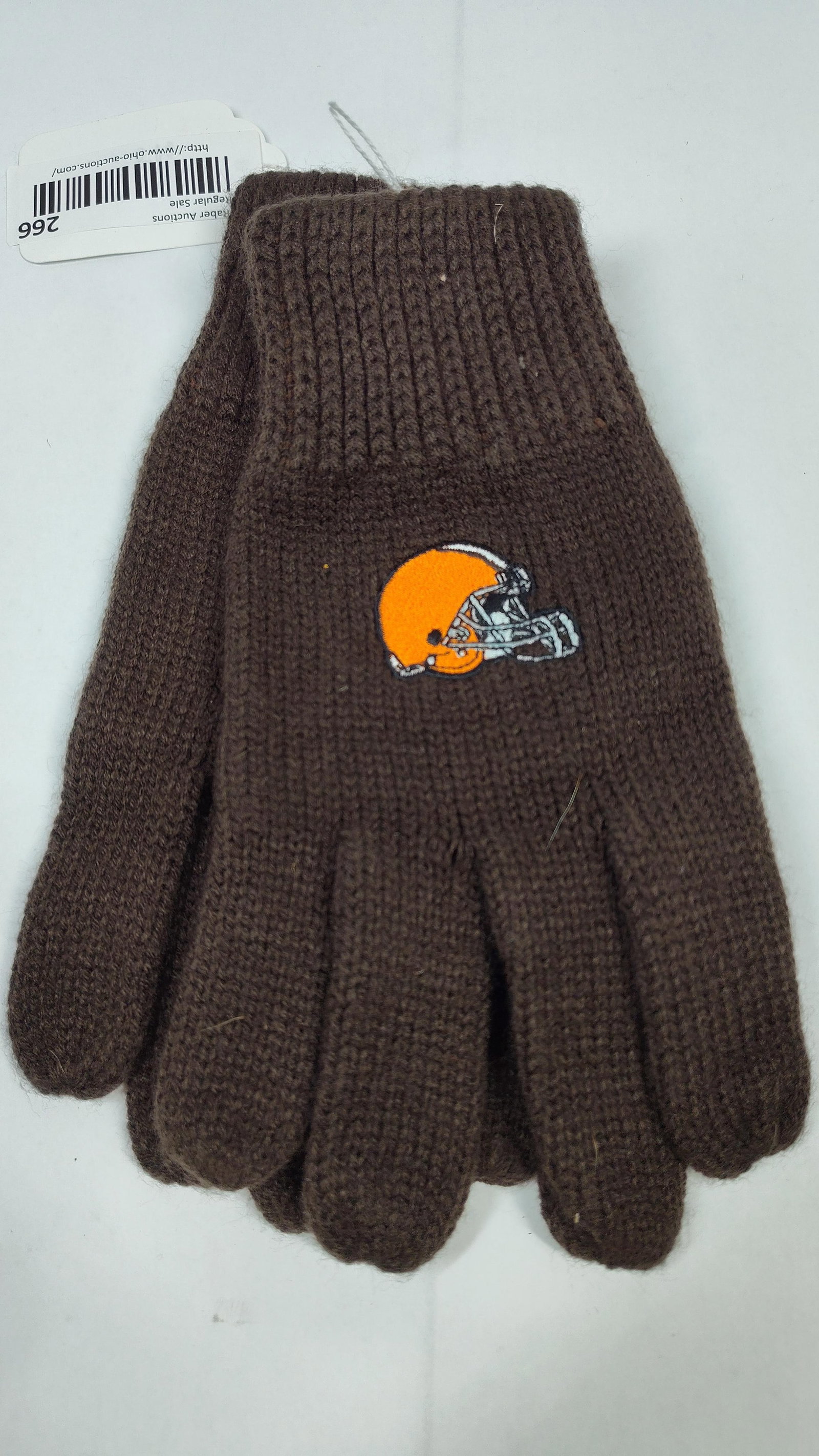 A Pair of Cleveland Browns Knit Fan Gloves (1 of 2)