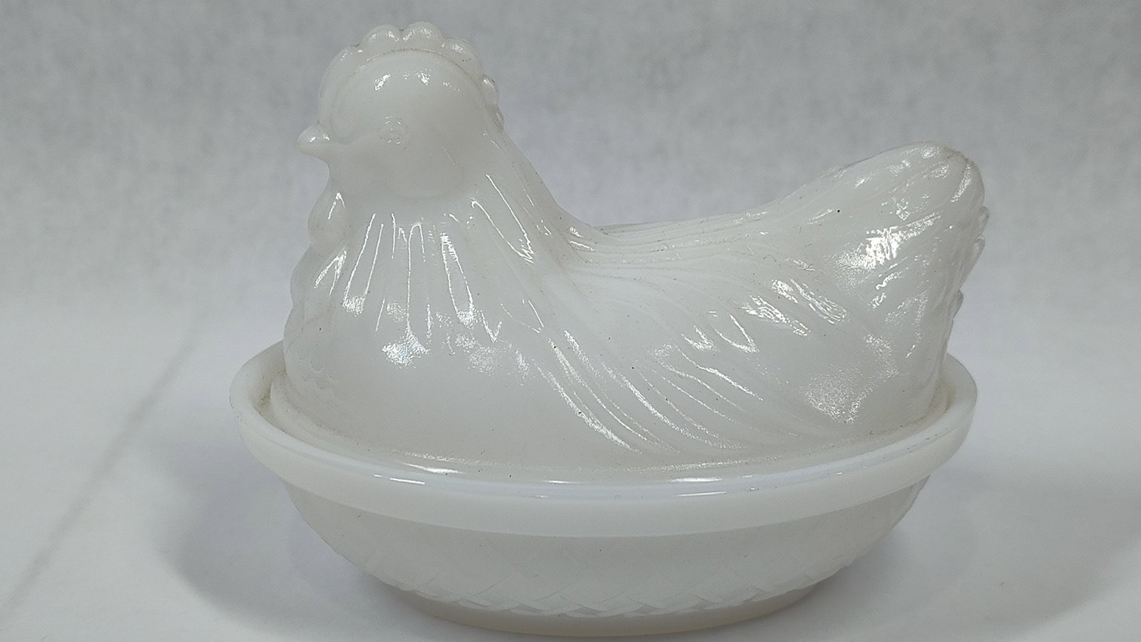 Hazel Atlas White Milk Glass Hen on Nest Covered Dish (1 of 4)
