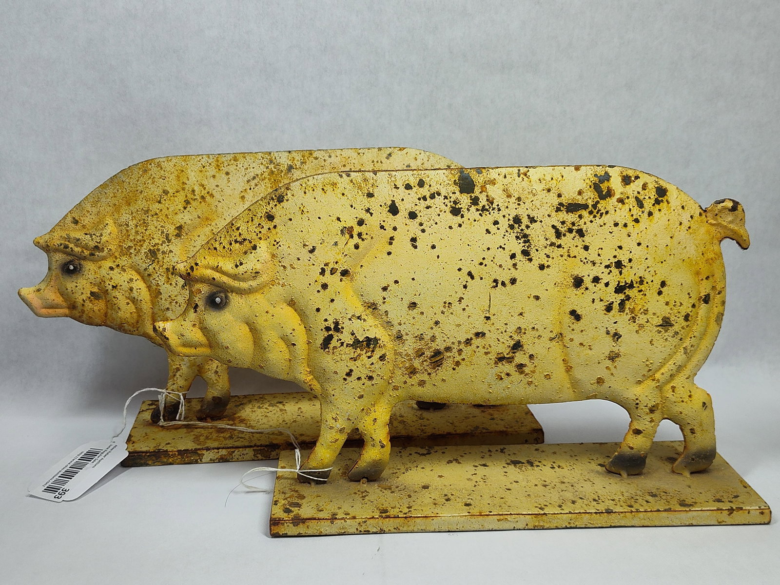 A Pair of Painted Cast Iron Pig Silhouette Figures (1 of 3)
