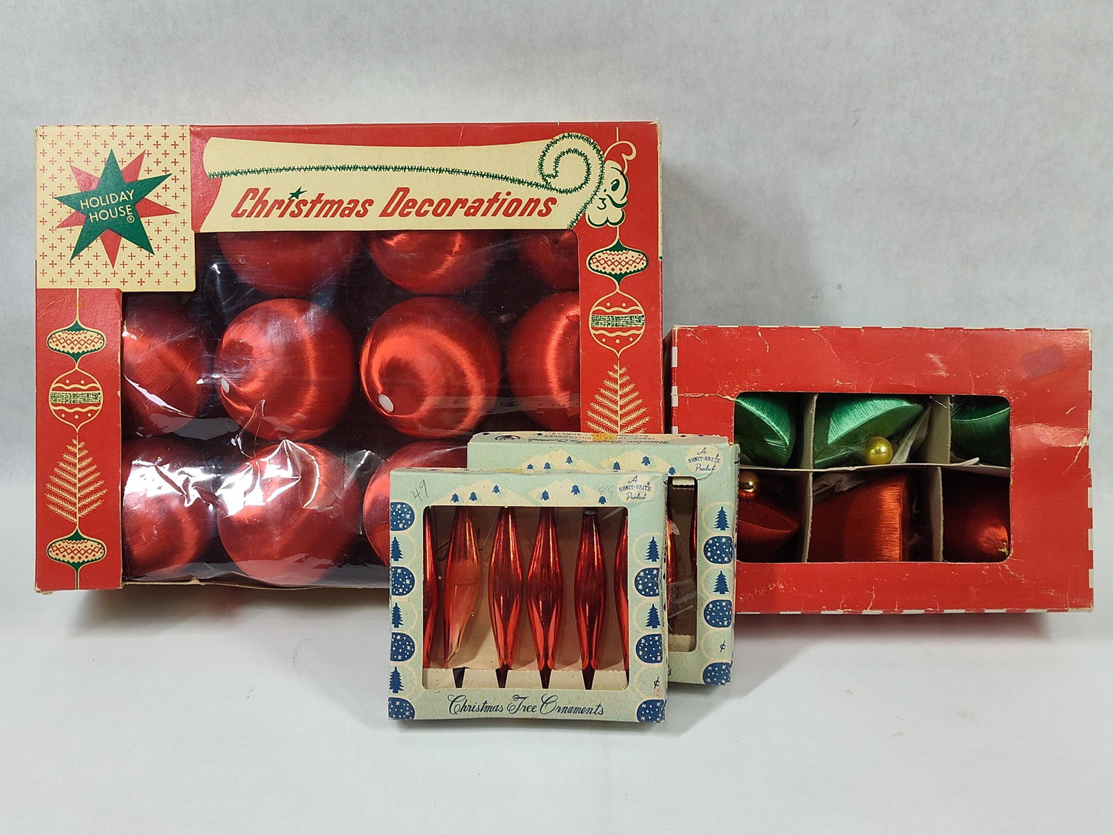 Holiday House and Shiny-Brite Christmas Tree Ornaments (1 of 4)