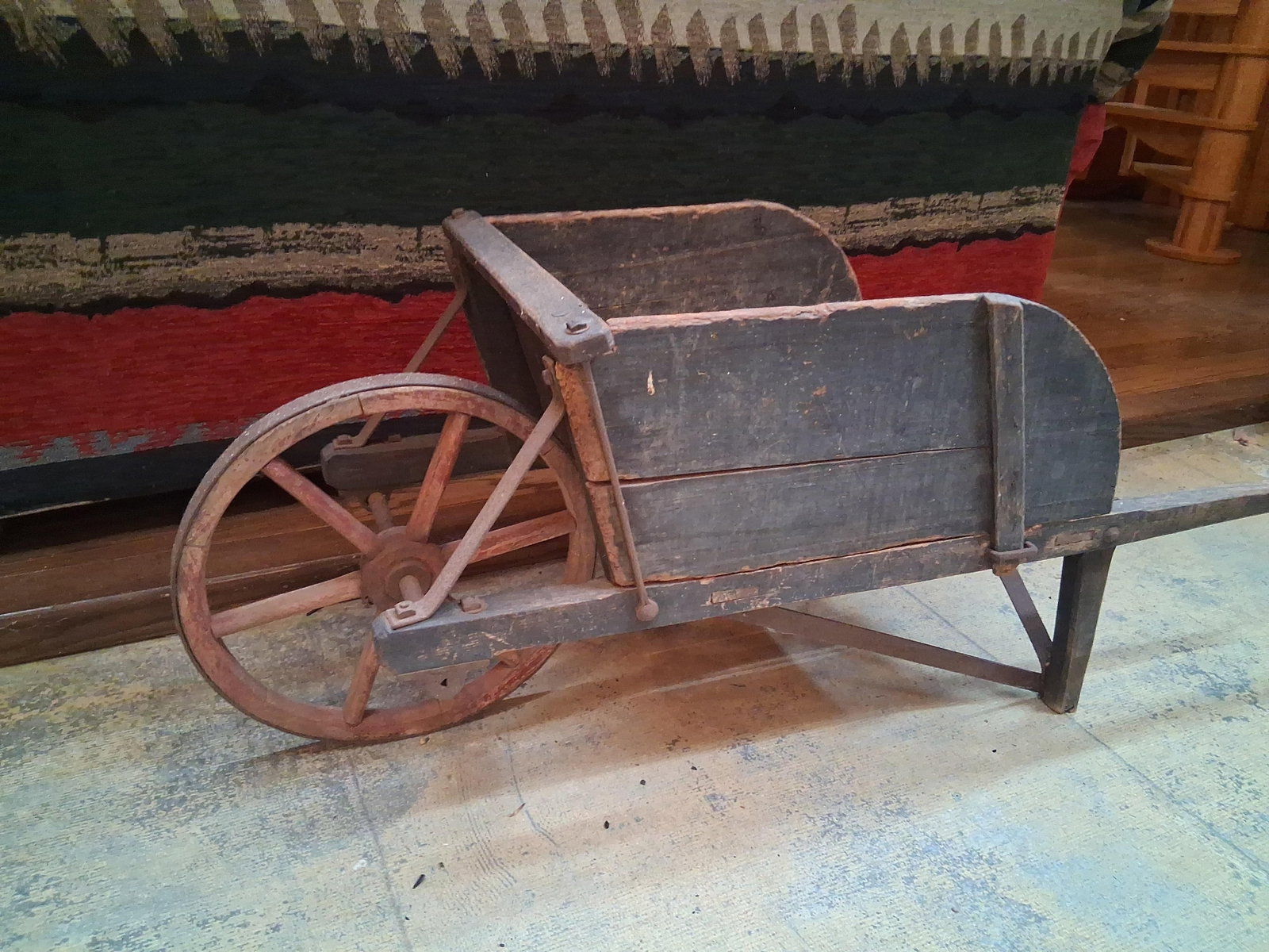Antique Wood Wheelbarrow w/ Spoked Wheel & Iron (1 of 4)