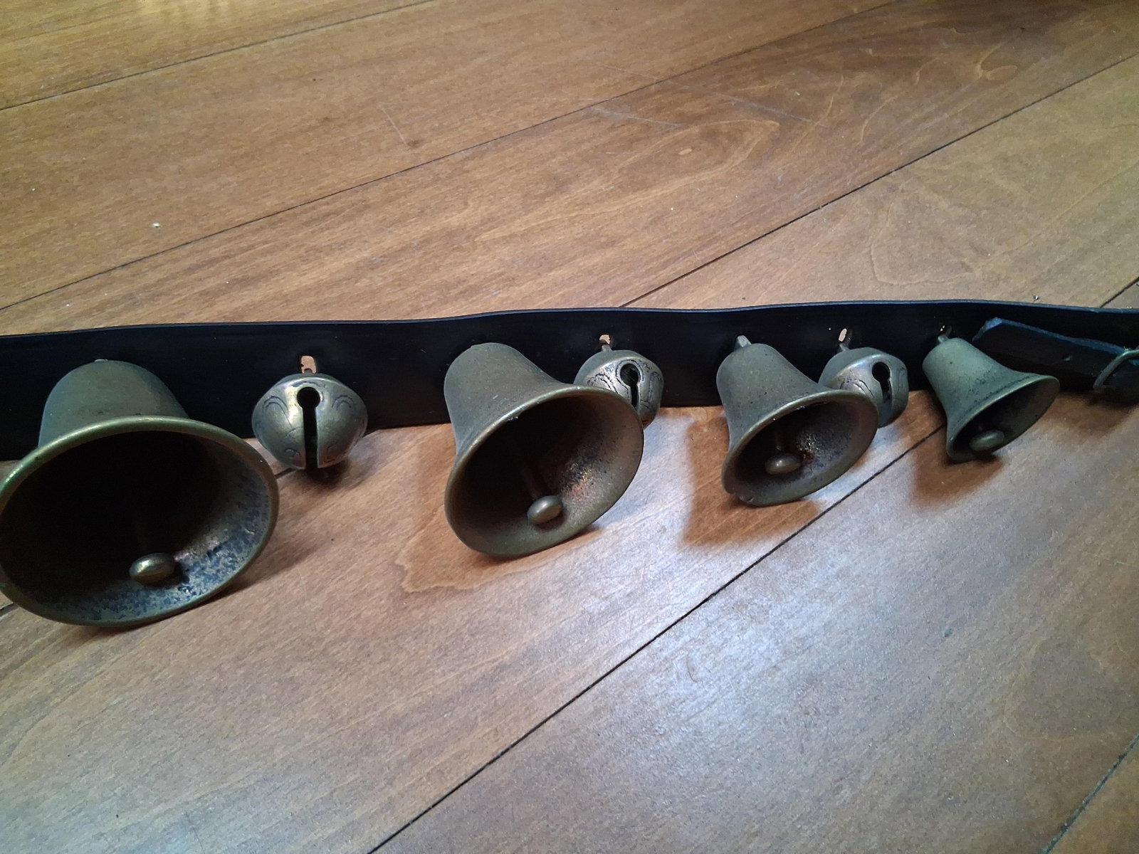 Brass Harness Sleigh Bells - 5