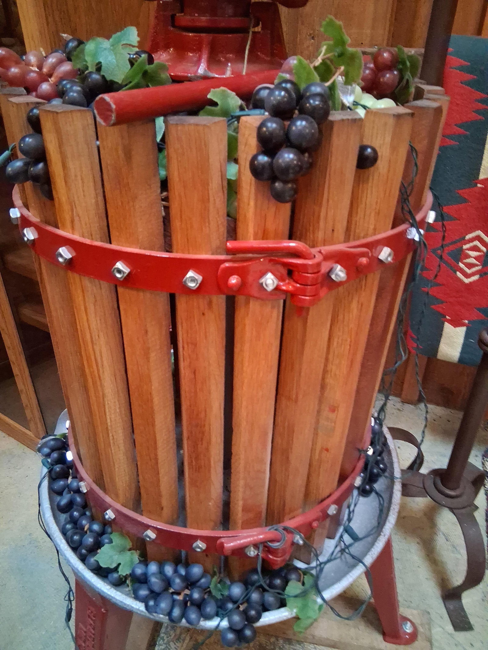 Beraducci Brod Ratcheting Fruit Press - 3
