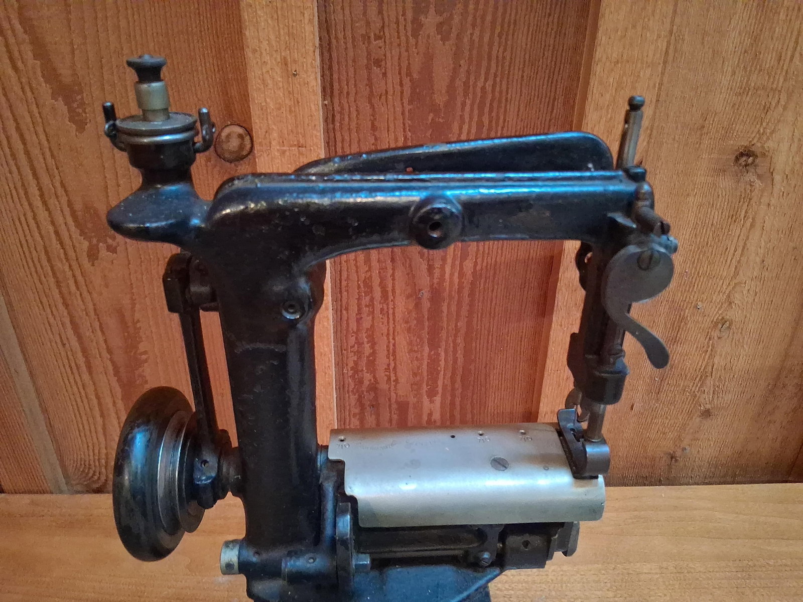 Feldman Millinery Cylinder Bed Sewing Machine - 8