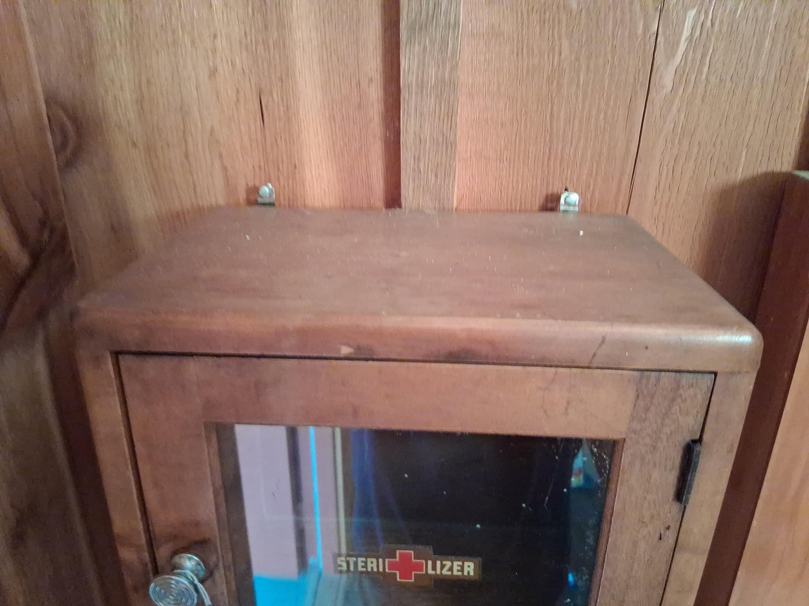 Antiseptic Sterilizer Cabinet - 4