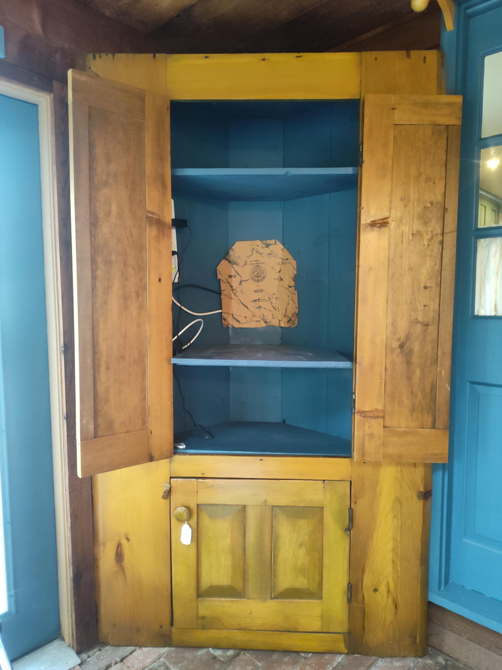 American Pine Corner Cupboard w/ Painted Interior (1 of 6)