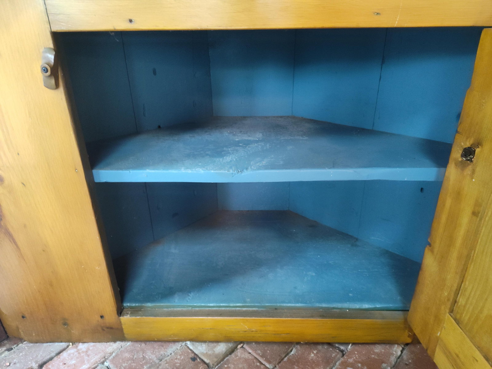 American Pine Corner Cupboard w/ Painted Interior - 4