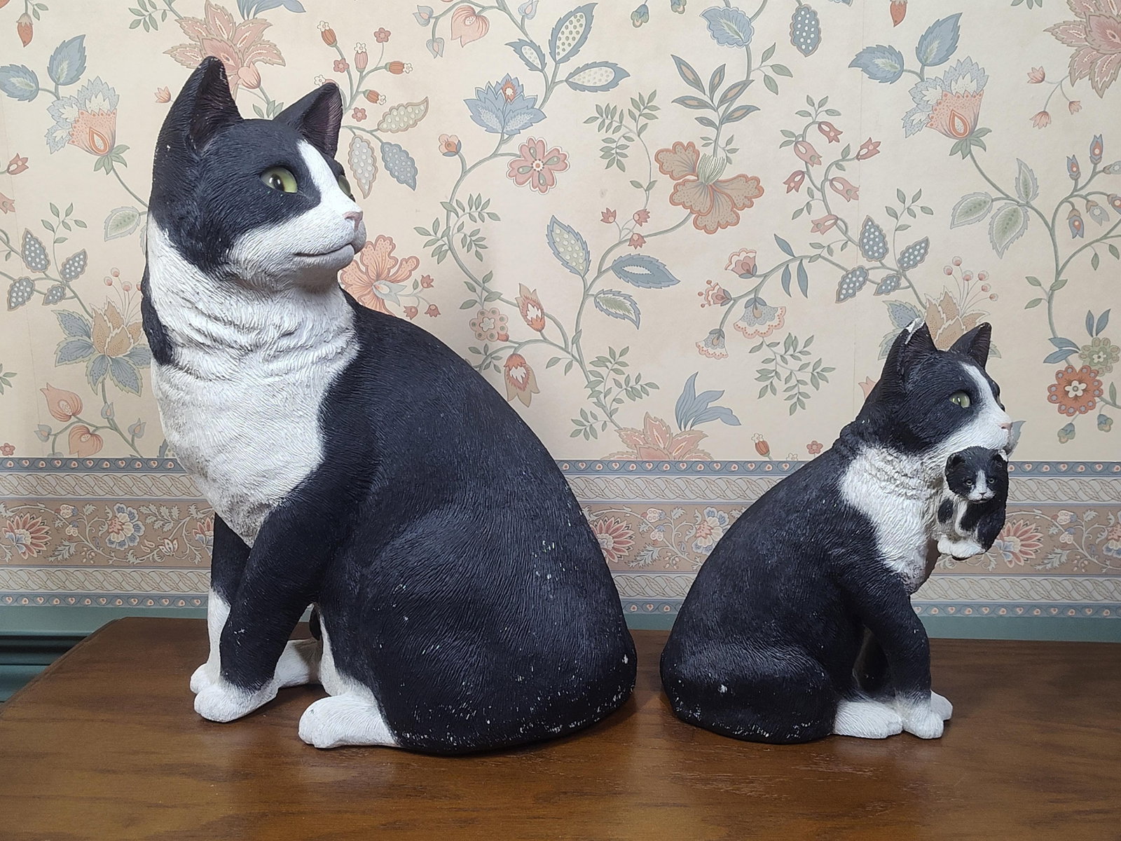 Pair Sandicast Sandra Brue Tuxedo Cat Figurines (1 of 6)