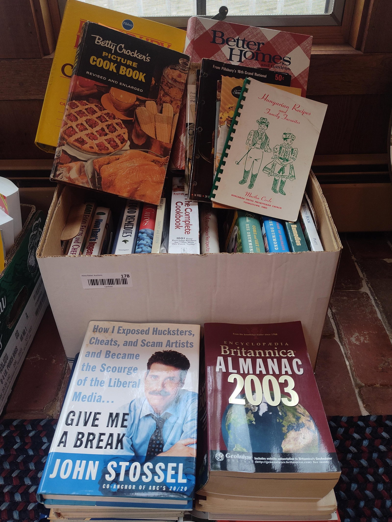 Betty Crocker & Ree Drummond Culinary/Health Books (1 of 4)
