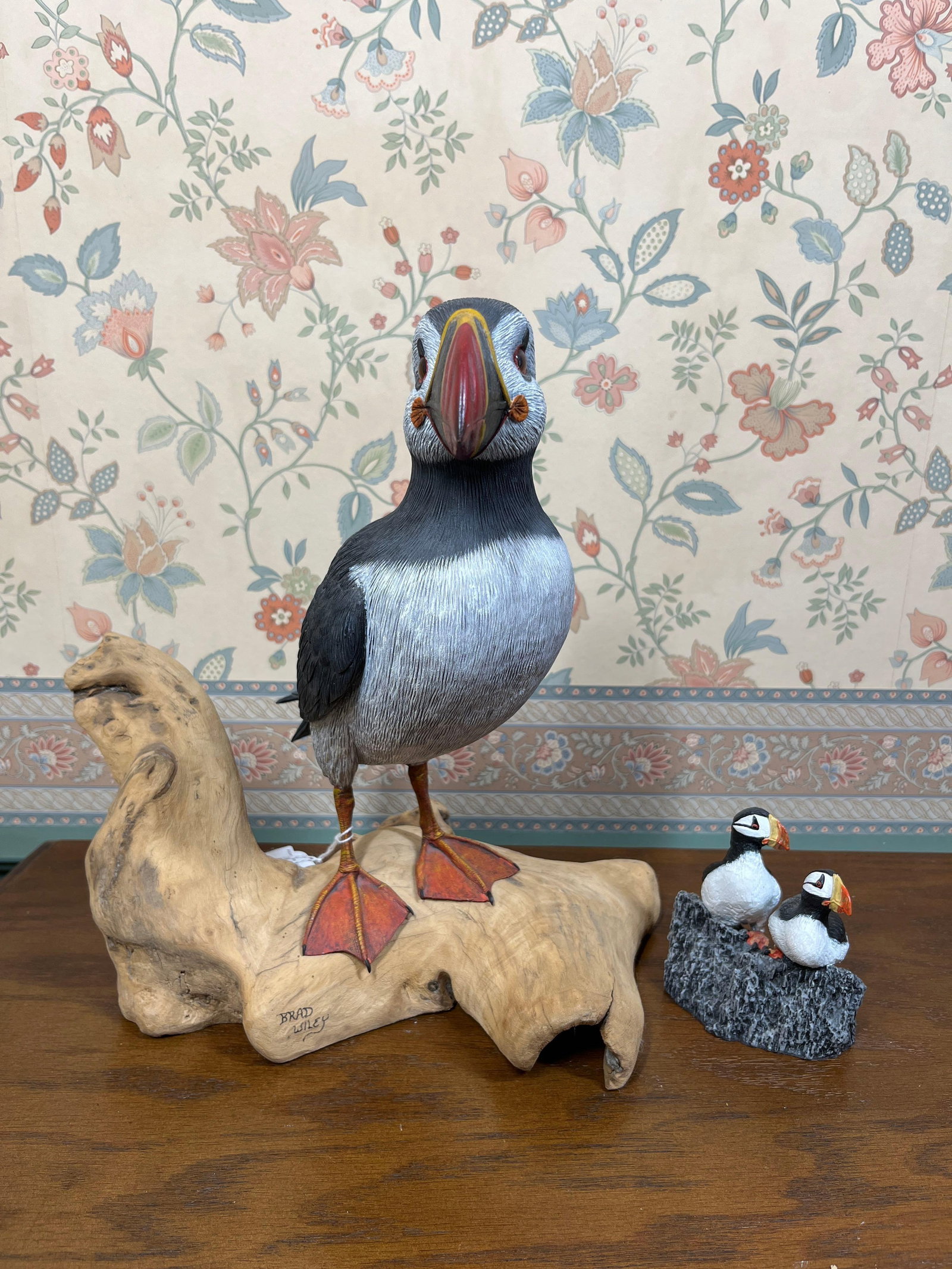 Brad Wiley Wood & Dale Hanson Cast Puffin Figures (1 of 6)