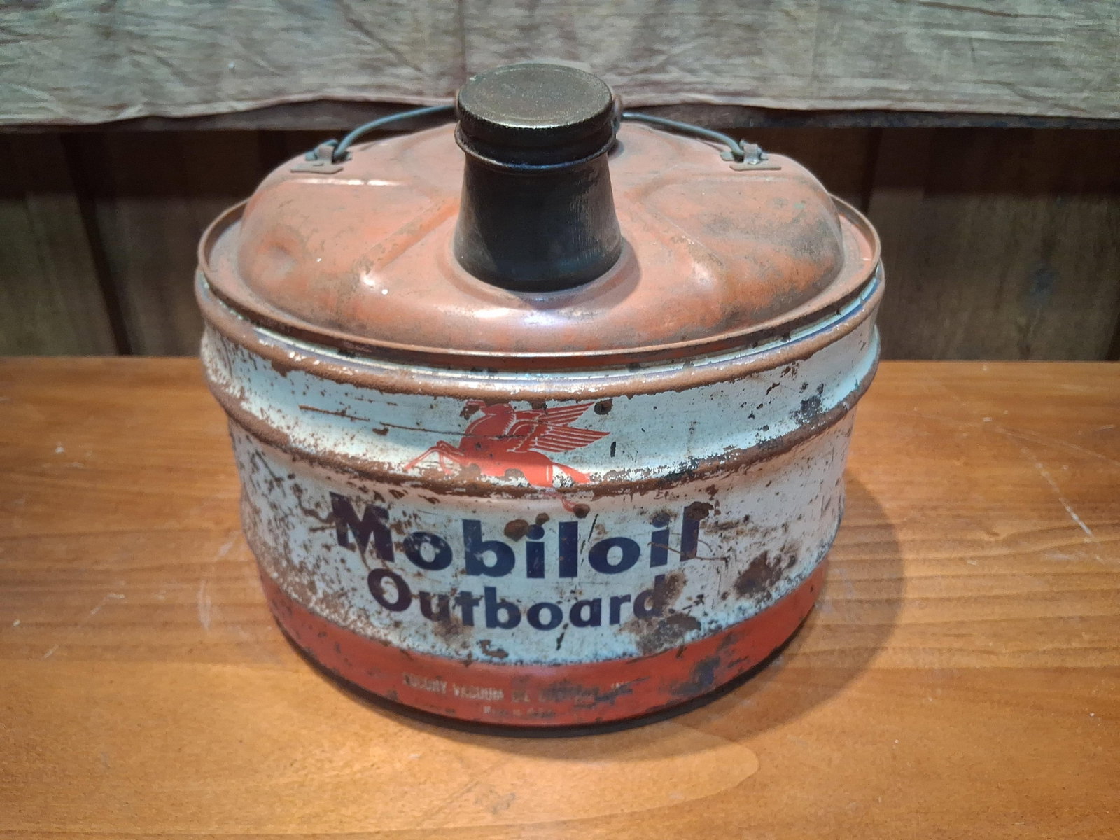 Mobiloil Outboard 2.5 Gallon Motor Oil Can (1 of 5)