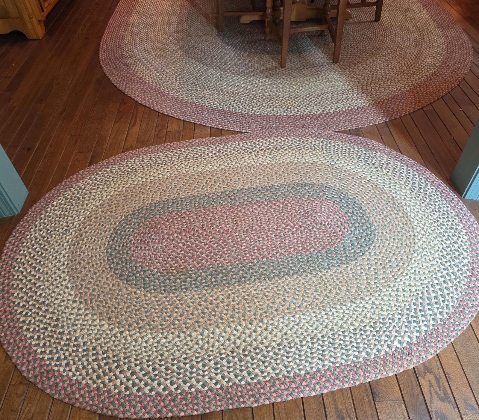 A Pair of Traditional Oval Braided Area Rugs (1 of 5)