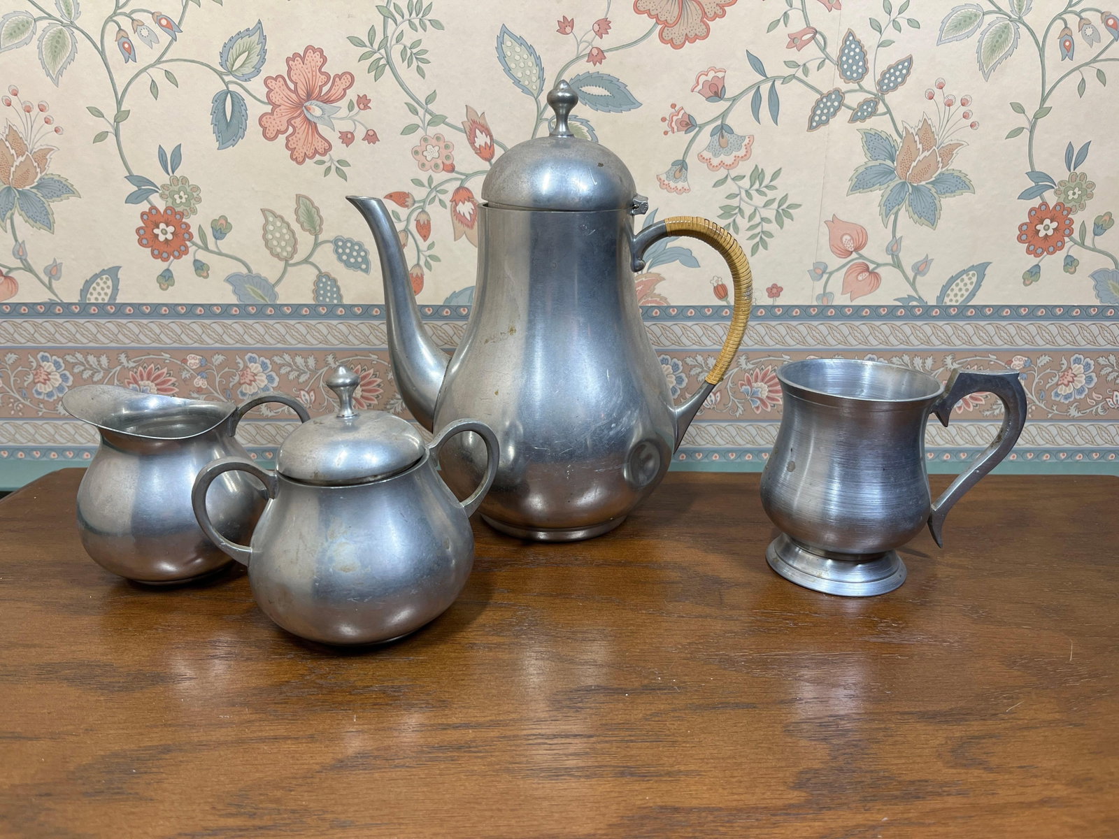 Royal Holland Daalderop Pewter Coffee & Tea Set (1 of 7)