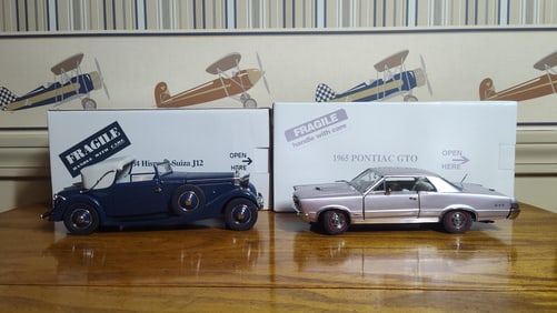 Pair Franklin Mint Attributed Model Cars w/ Boxes