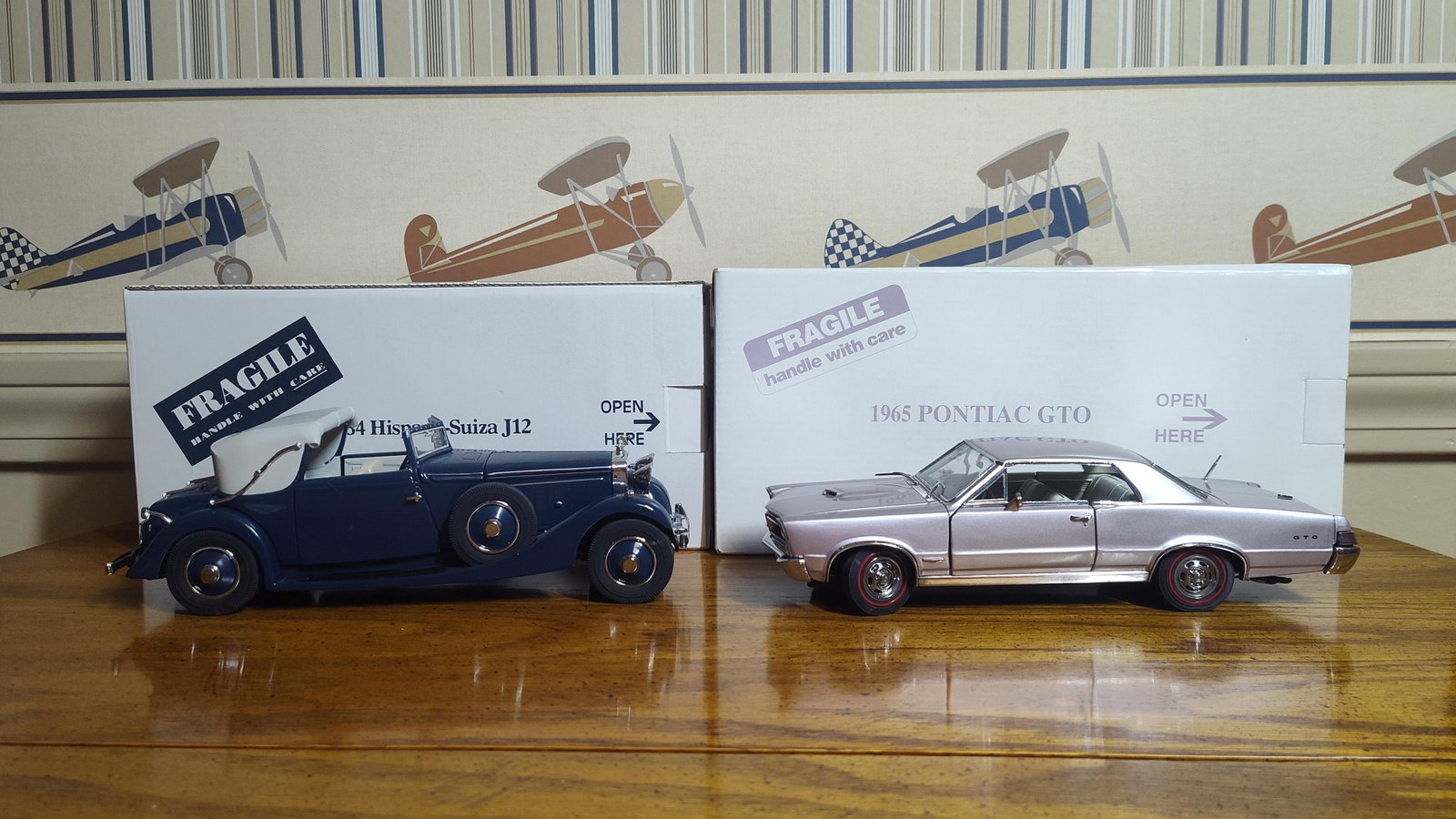 Pair Franklin Mint Attributed Model Cars w/ Boxes (1 of 5)