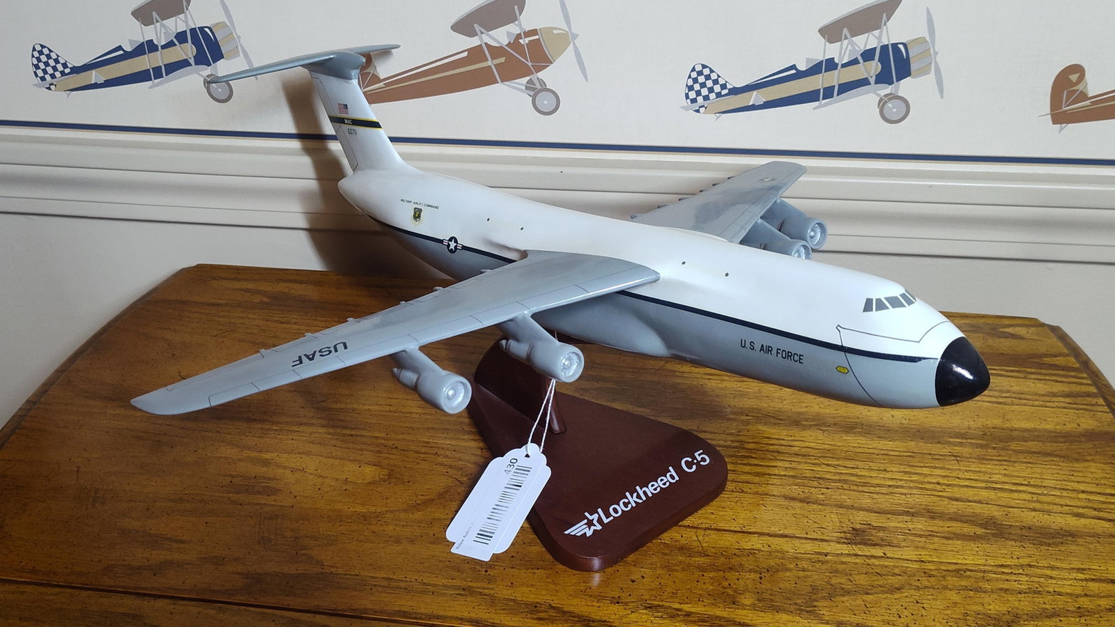 Lockheed C-5 Galaxy USAF Military Transport Model (1 of 3)