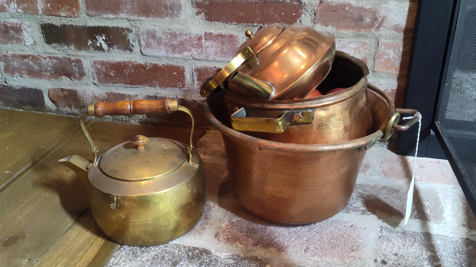 Copper & Brass Kitchenware, Tea Kettles & Basins (1 of 2)