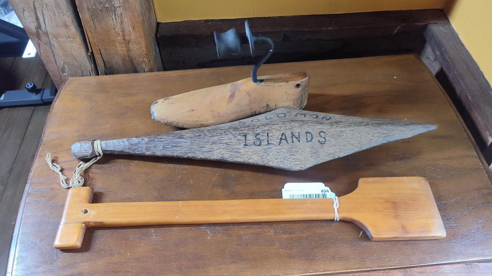 Trio Vtg Wood Shoe Last Holder & Solomon Is Paddle (1 of 4)