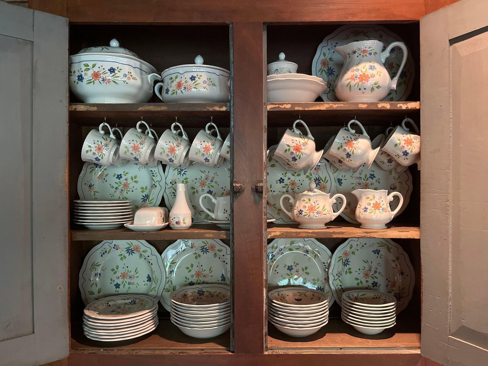 Japanese Country French Ironstone Dinnerware Set (1 of 11)