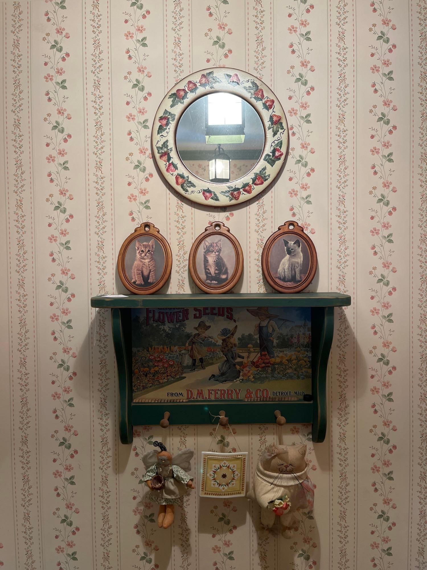 Country-Style & Folk Art Wall Hangings & Figures (1 of 5)