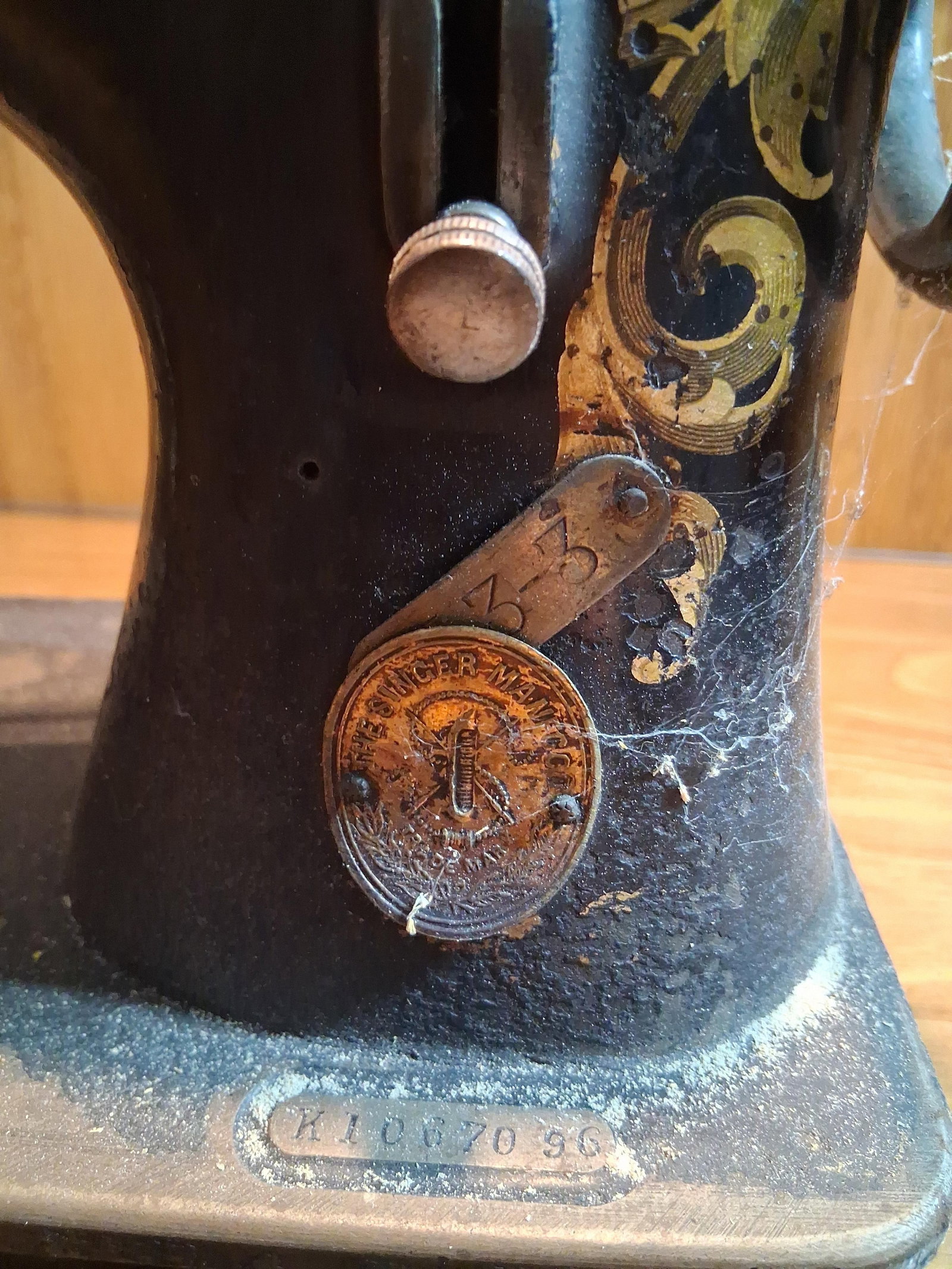 Singer Model 13-3 Industrial Sewing Machine Head - 3