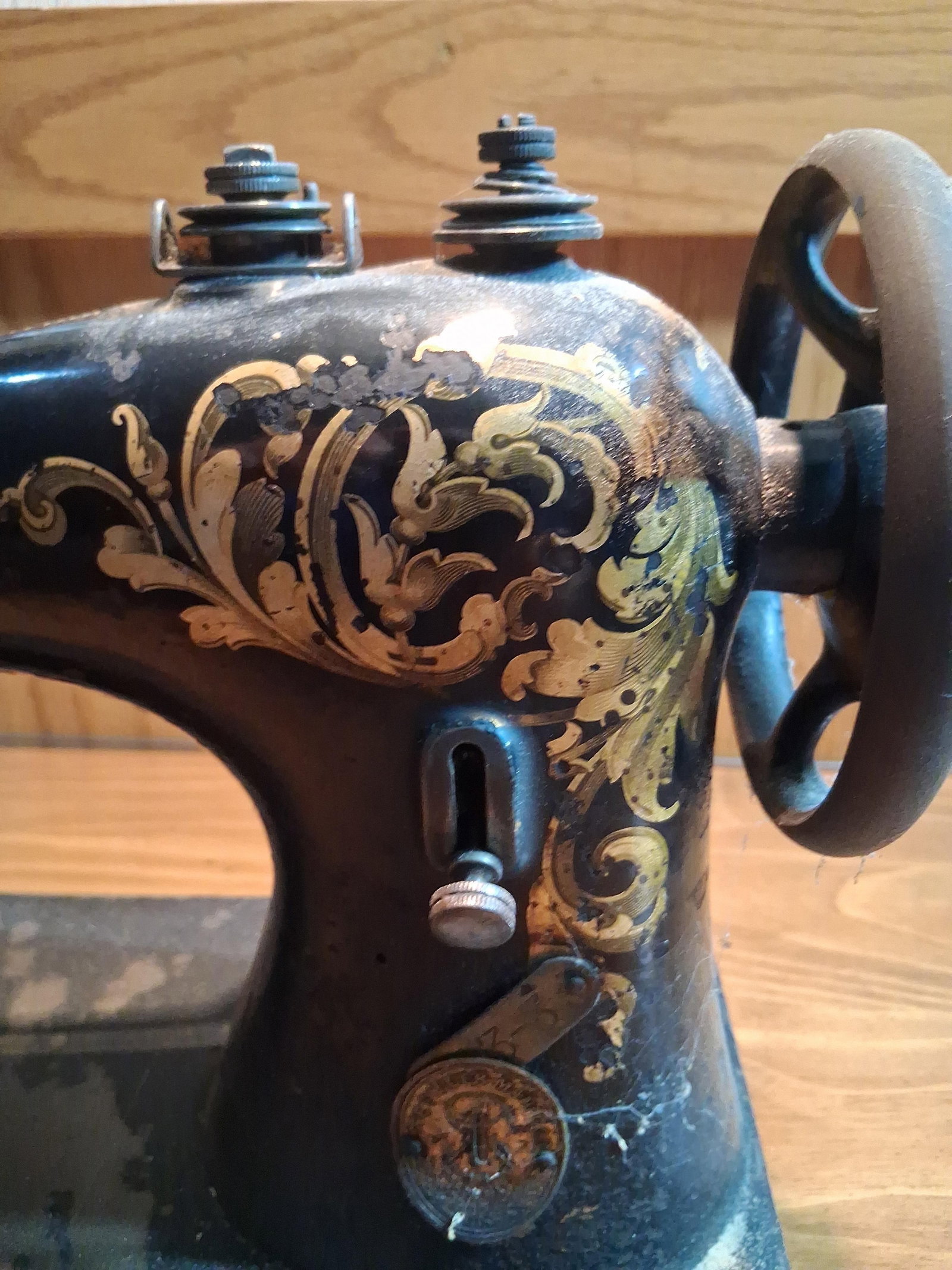 Singer Model 13-3 Industrial Sewing Machine Head - 4