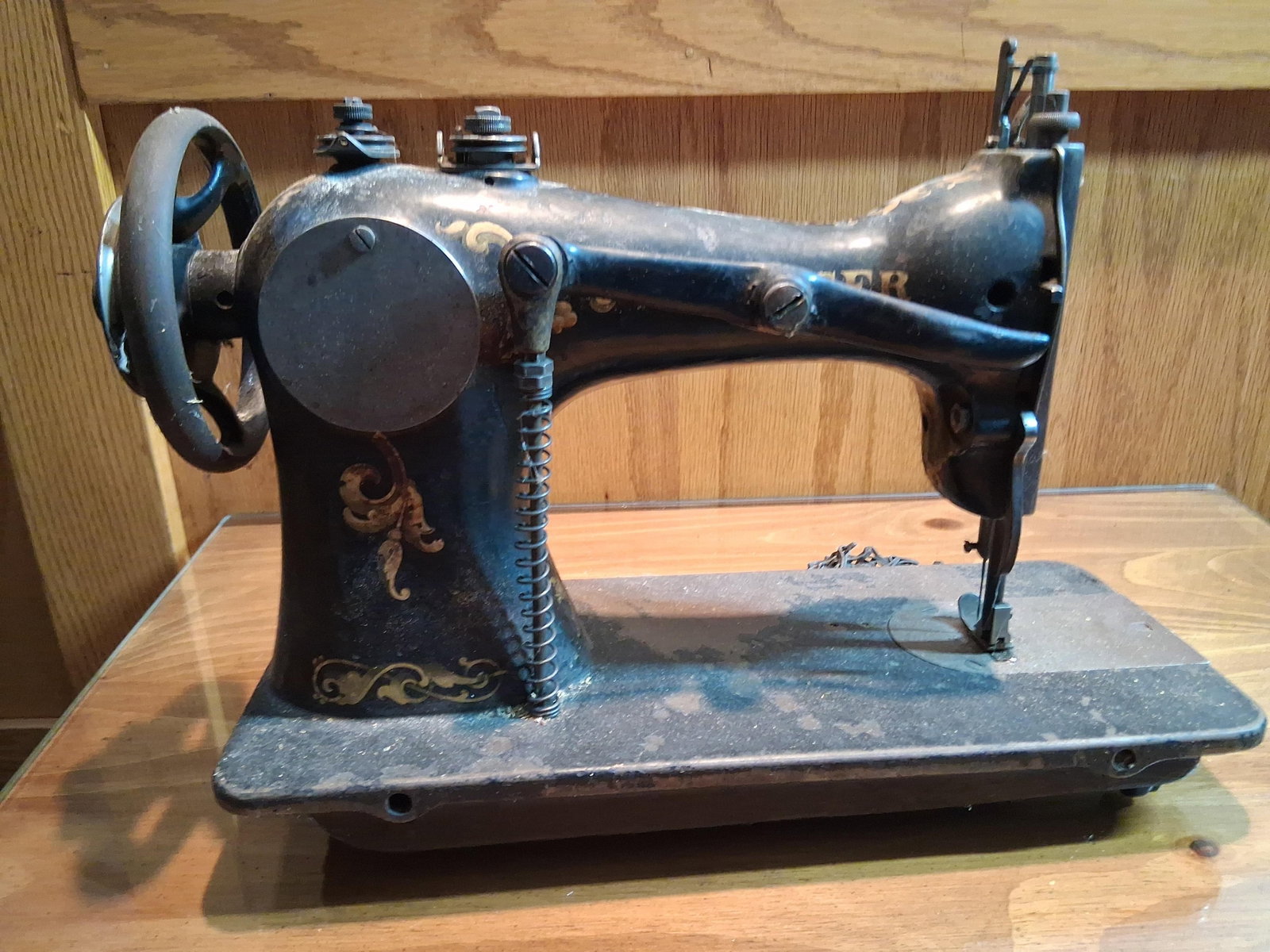 Singer Model 13-3 Industrial Sewing Machine Head - 6