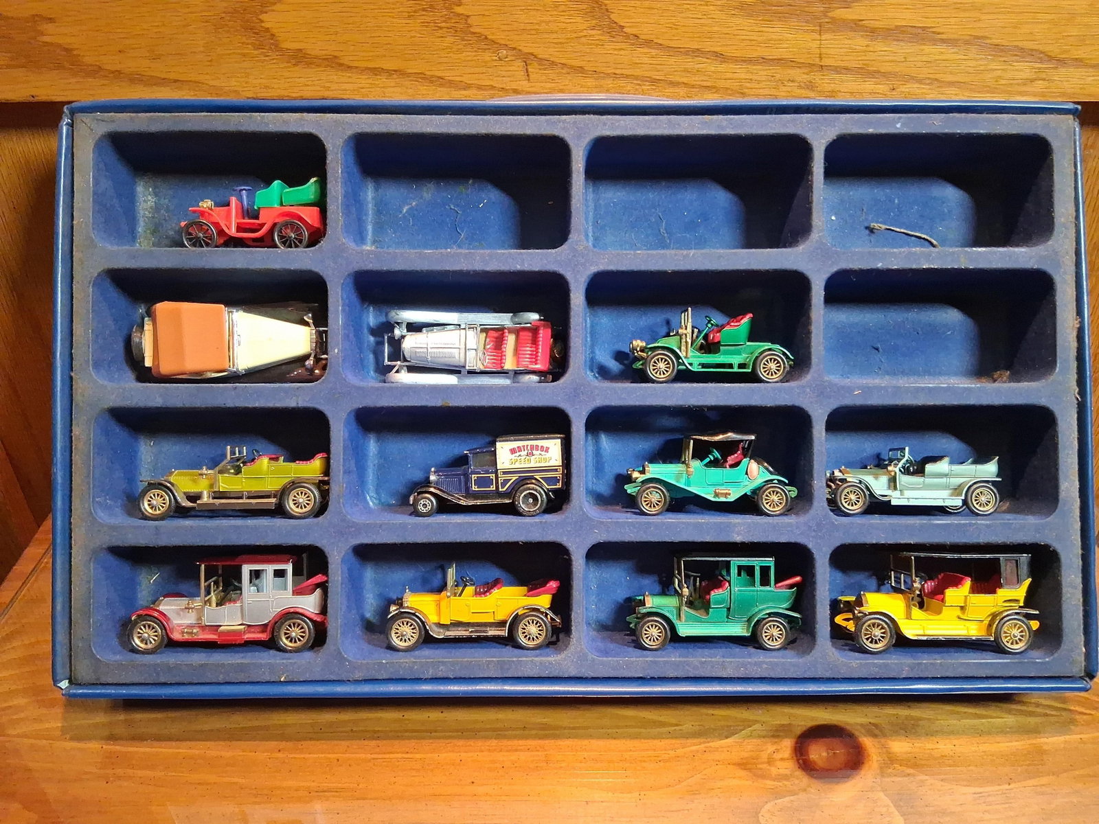 Matchbox Models of Yesteryear Die-Cast w/ Case (1 of 7)
