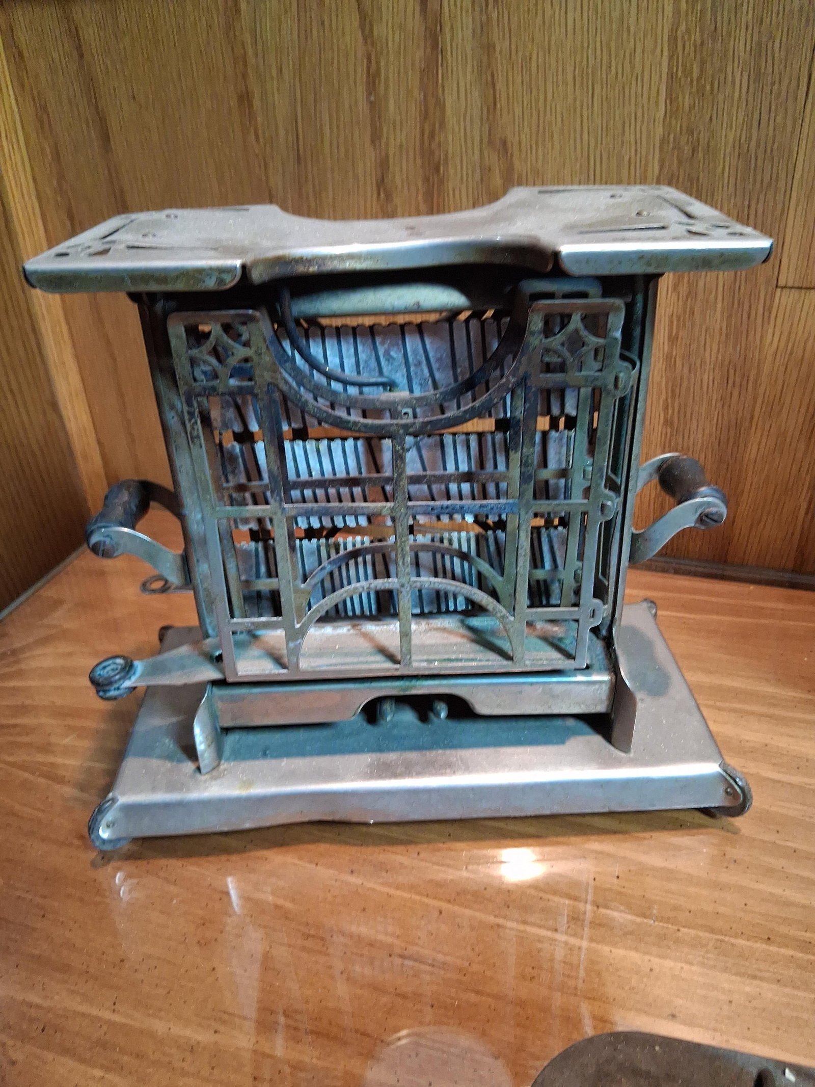 Universal & Simplex Antique Toasters, Set 3 - 7