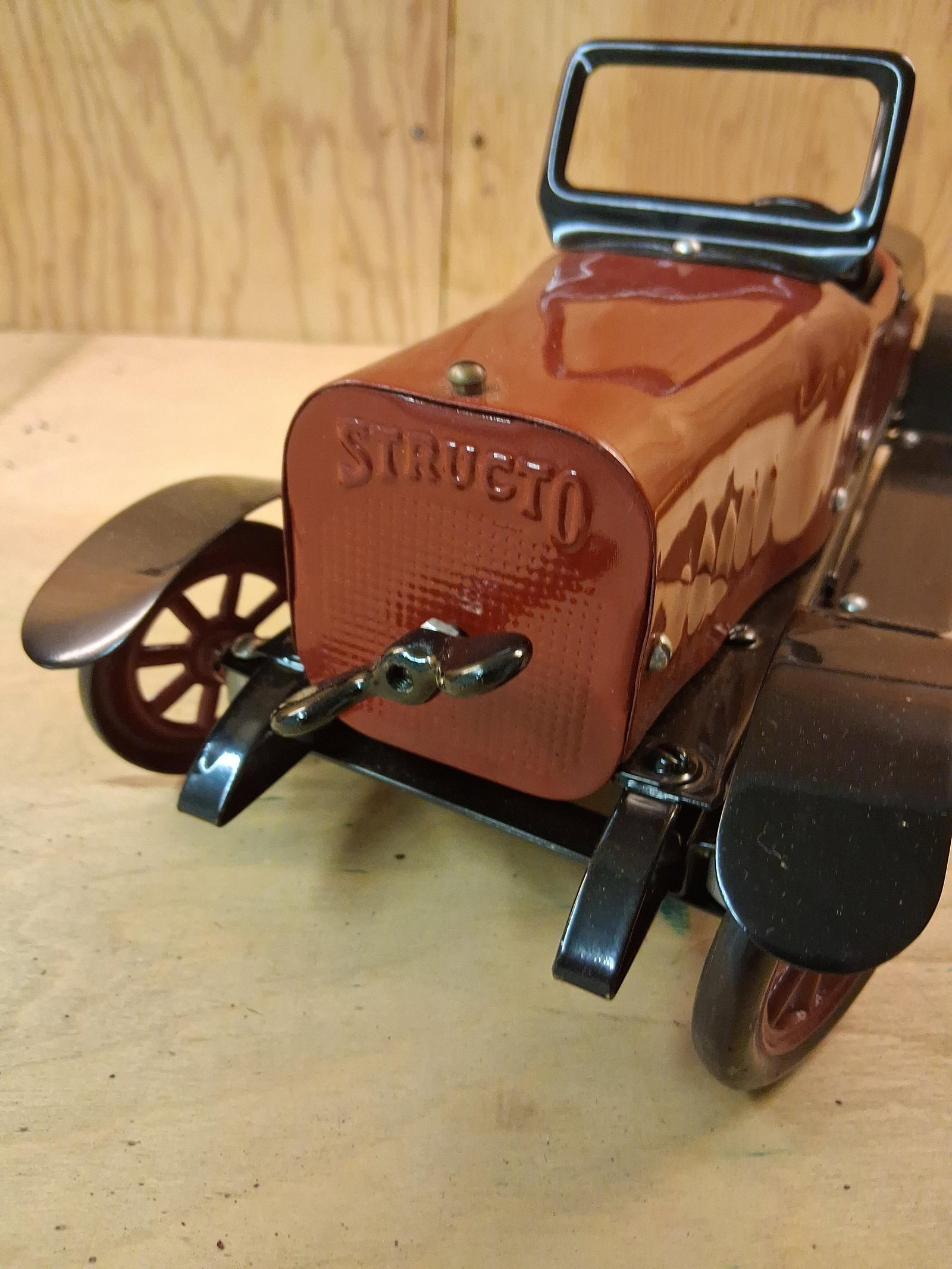 Structo Bearcat Roadster Clockwork Toy Car - 3