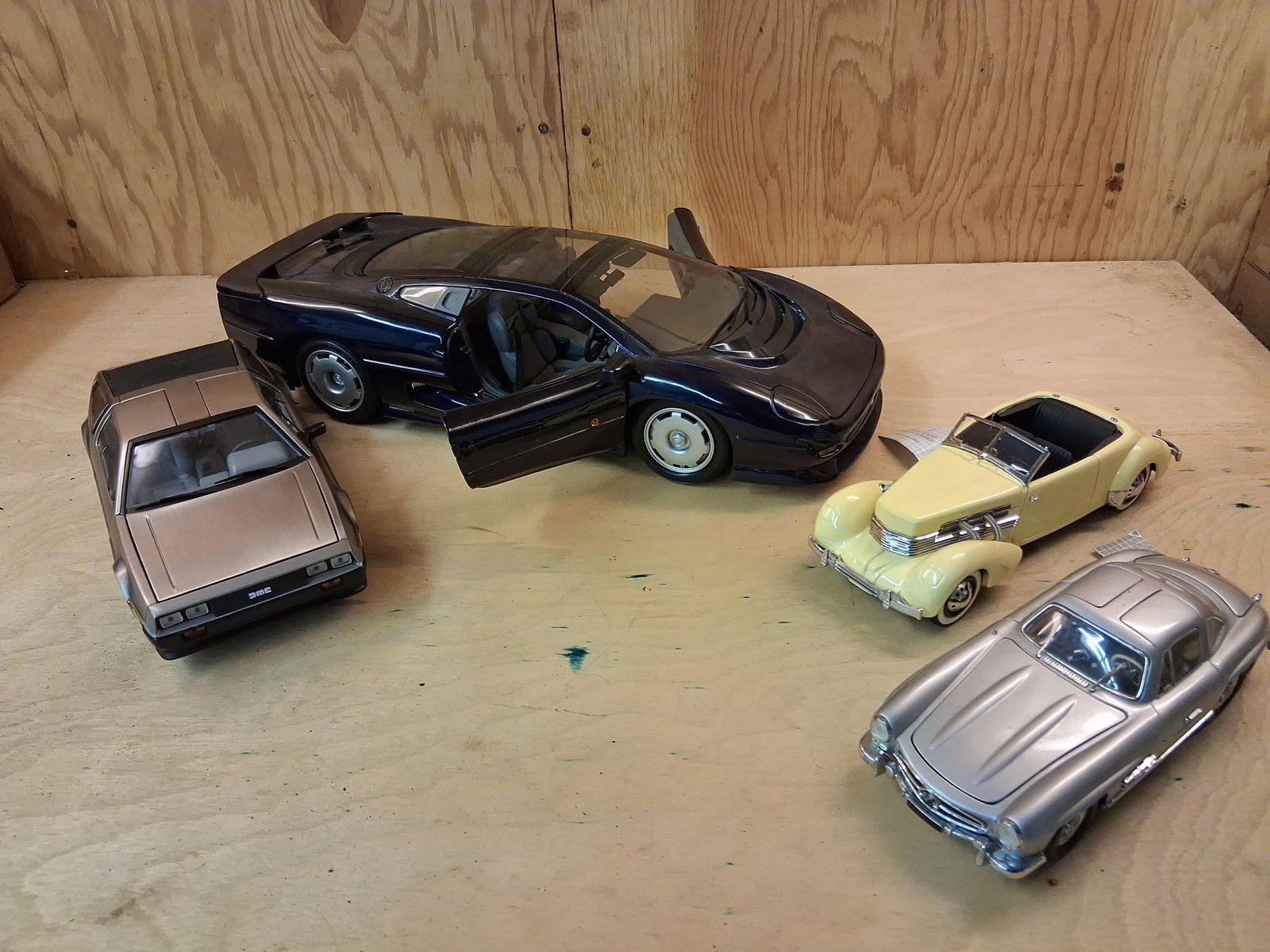 Maisto, Franklin Mint & Sun Star Die-Cast Cars (1 of 12)