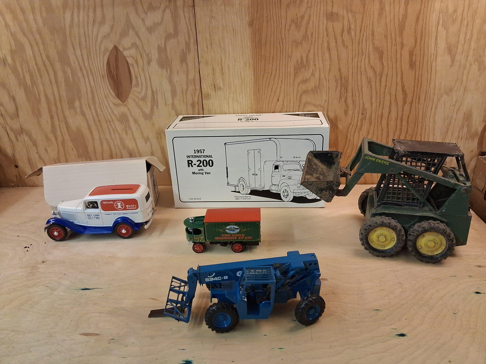 First Gear & Gradall Die-Cast Construction Models (1 of 8)