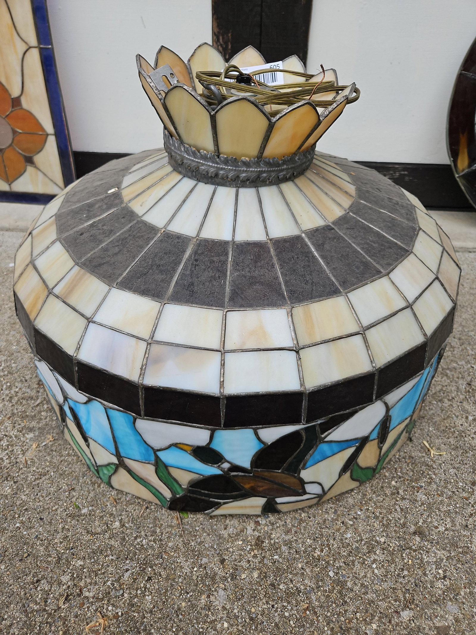 Tiffany-Style Mallard Stained Glass Chandelier (1 of 3)