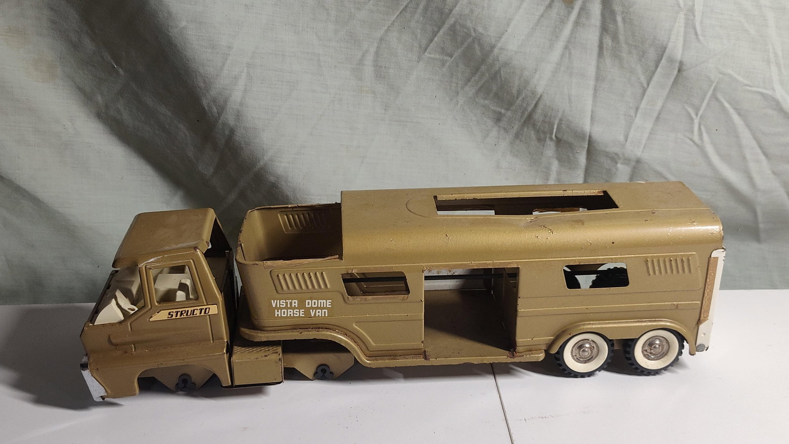Structo Pressed Steel Vista Dome Horse Van & Truck (1 of 4)