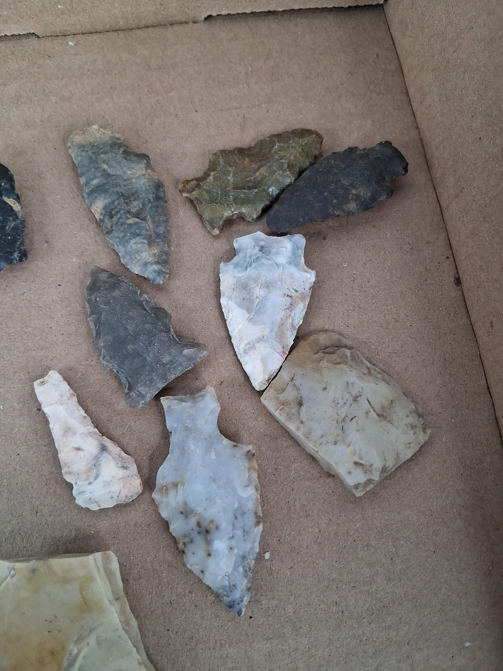 Indigenous North American Prehistoric Lithic Set - 10