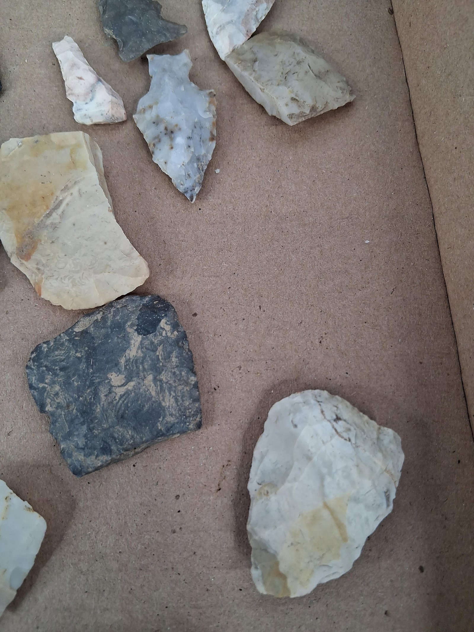 Indigenous North American Prehistoric Lithic Set - 5