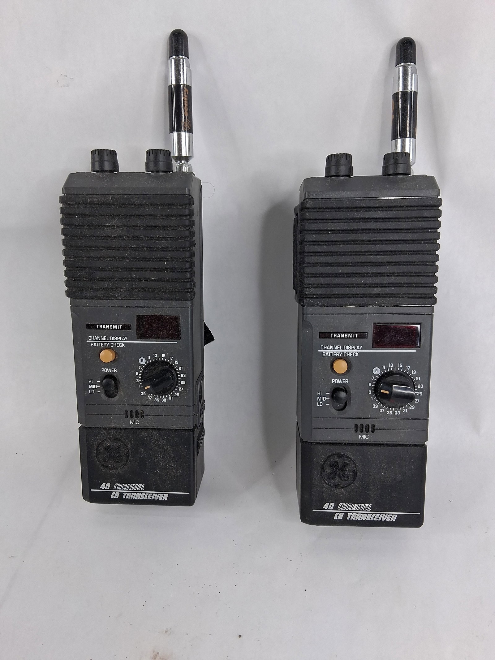 Pair GE 40-Channel Handheld CB Transceivers 3-5979 (1 of 7)