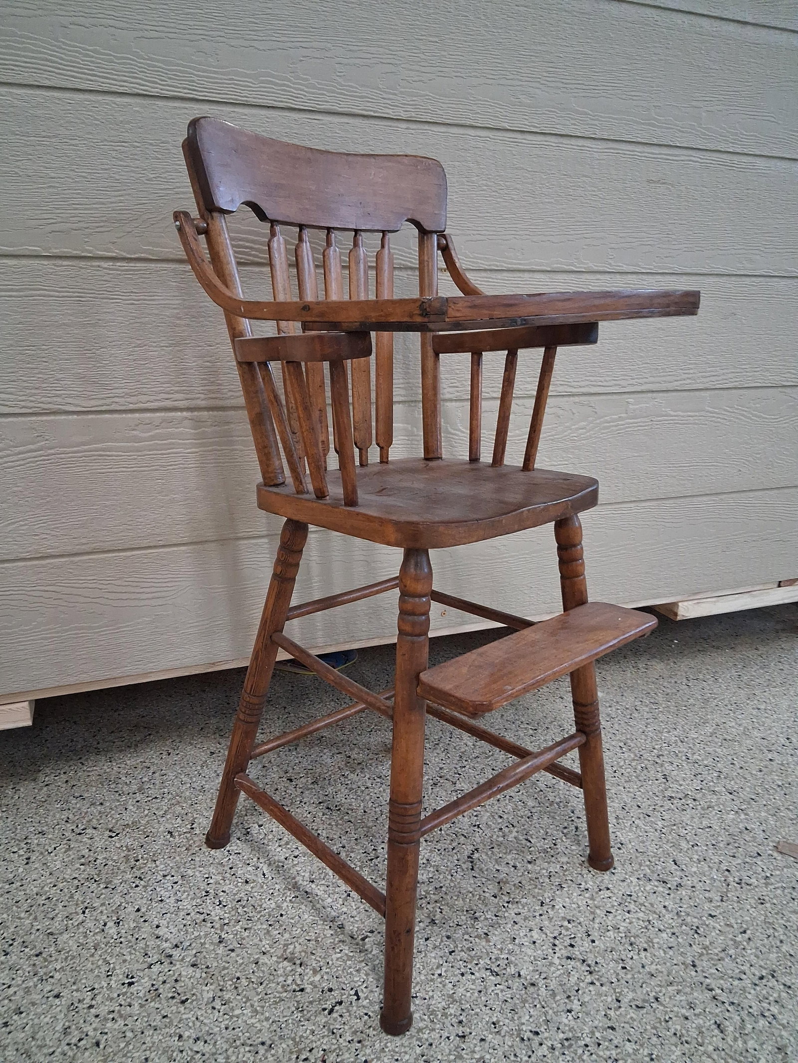 American Turned Wood Spindle High Chair w/ Tray (1 of 7)