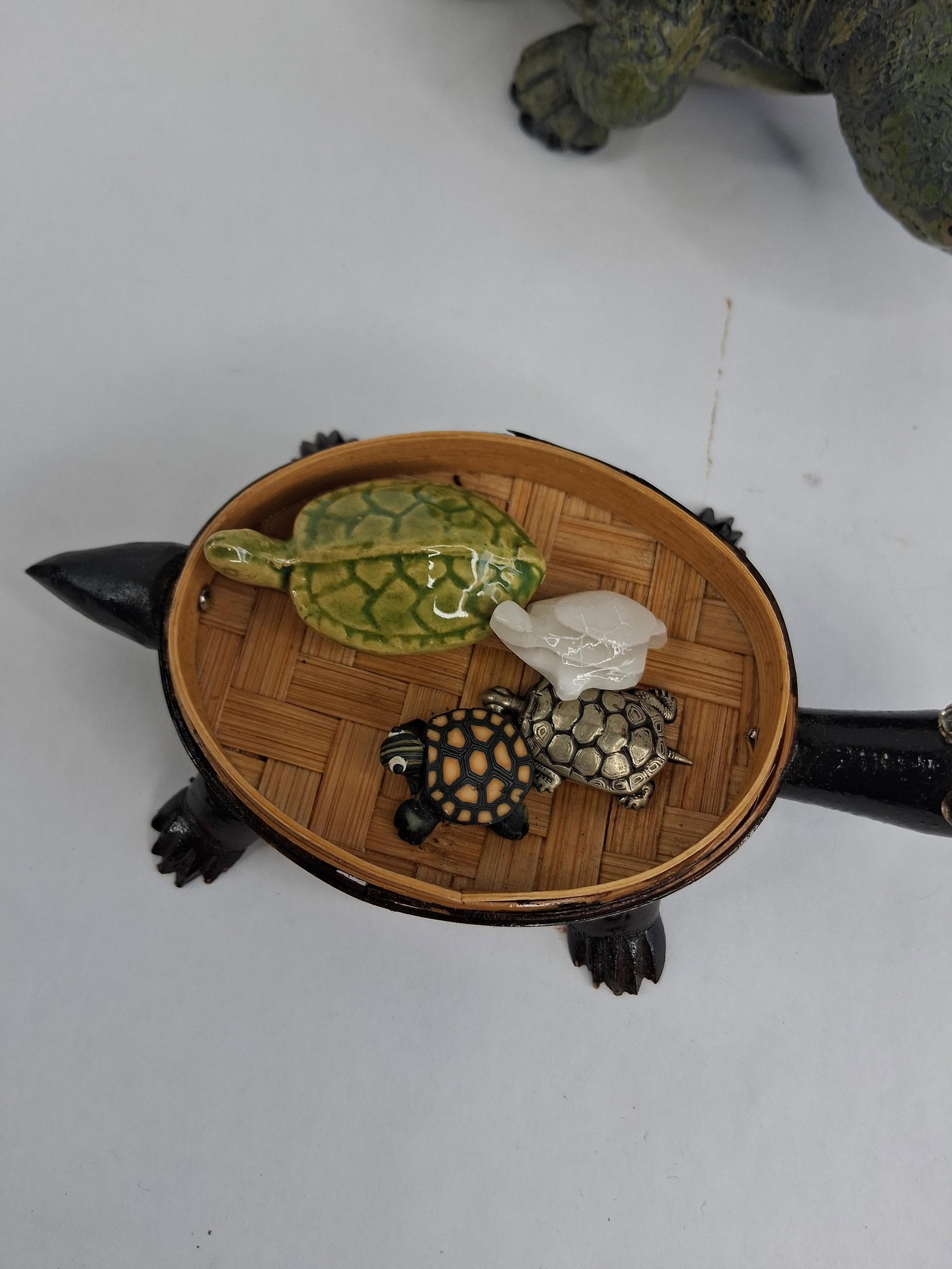 Treasure Craft & Turtle-Themed Assortment - 14