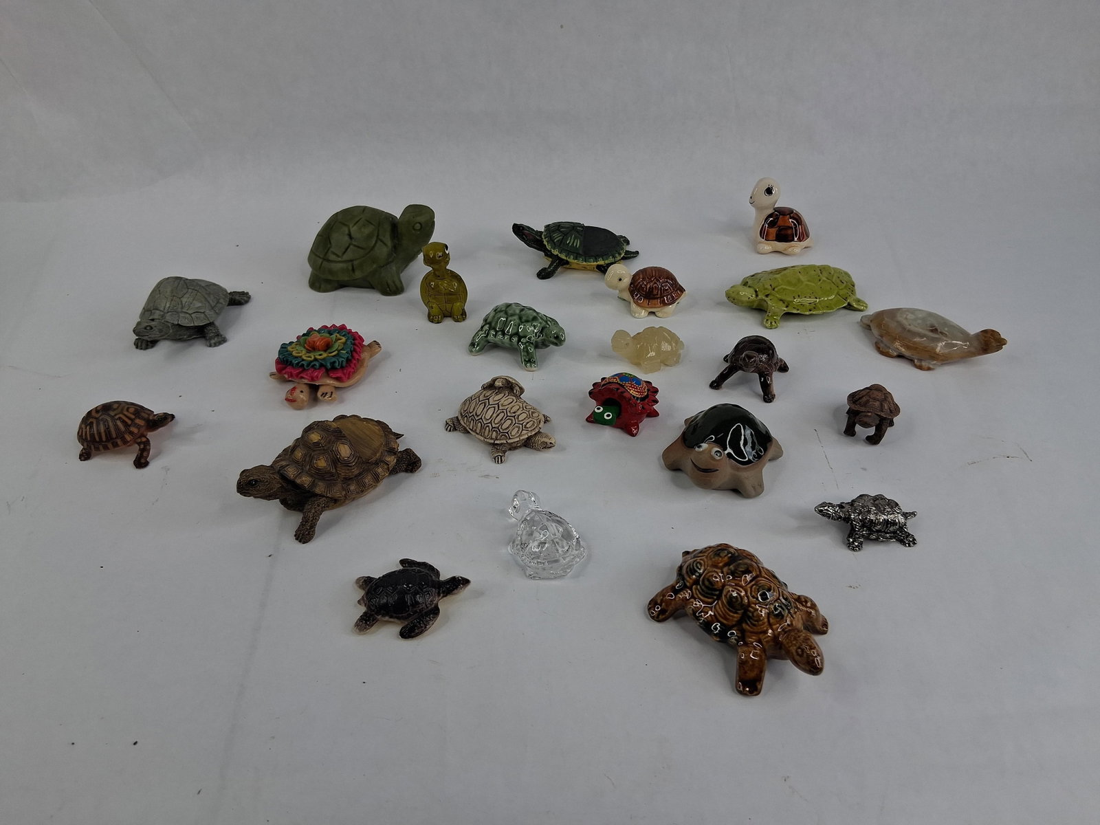 21 Turtle & Tortoise Figurines, Mixed Materials (1 of 9)